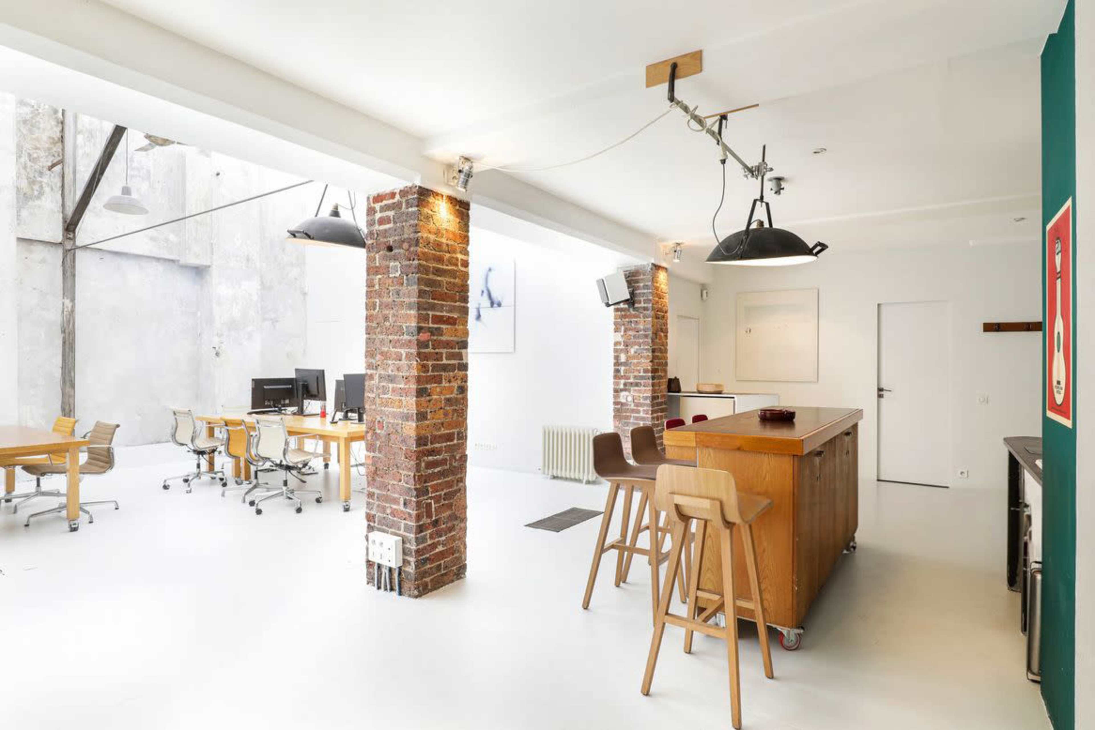 Loft exceptionnel dans passage privé 💎 Image dans Folie-Méricourt, Paris, 