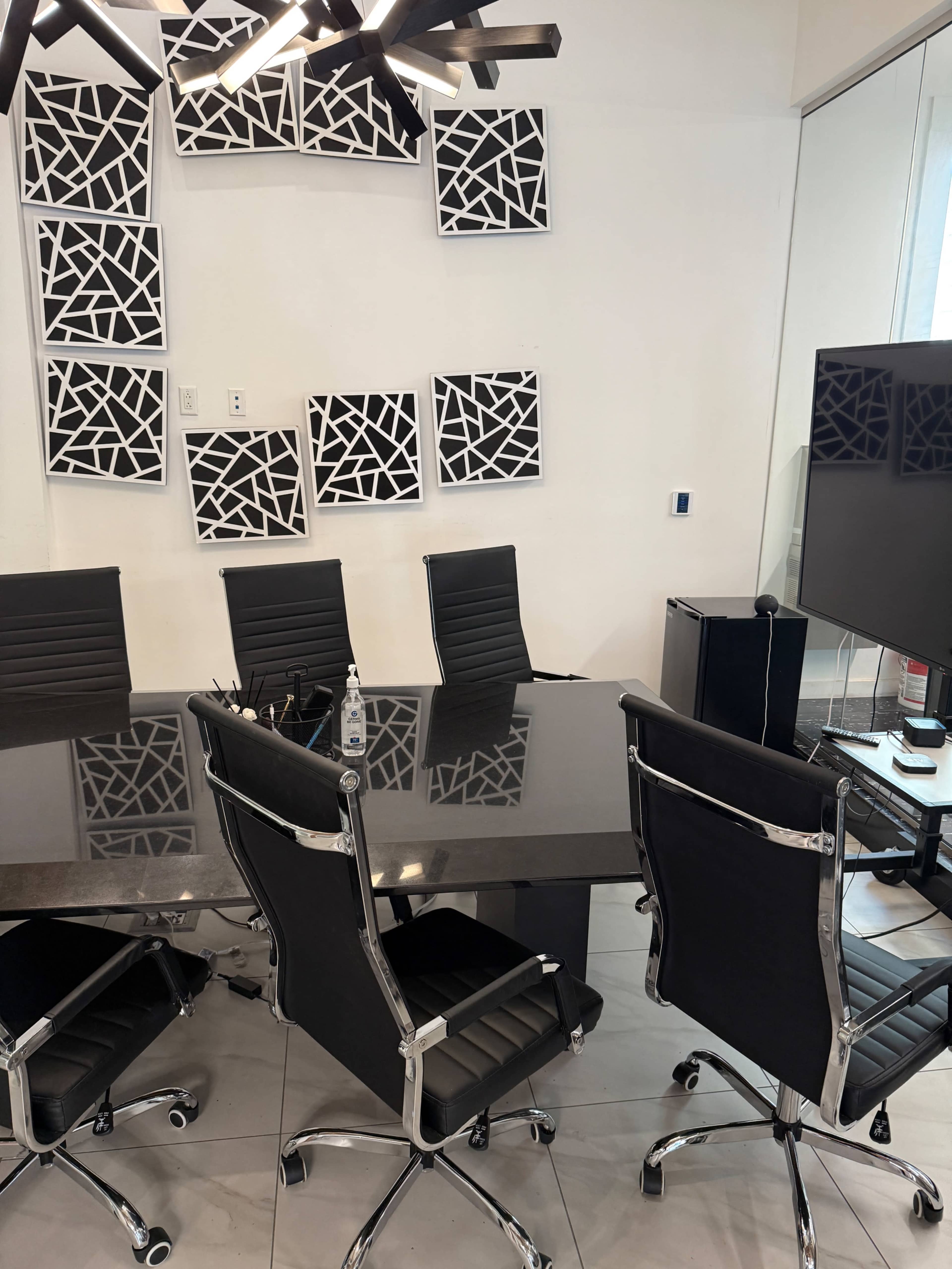 Downtown luxurious Conference Room Image in Downtown, Tampa, FL