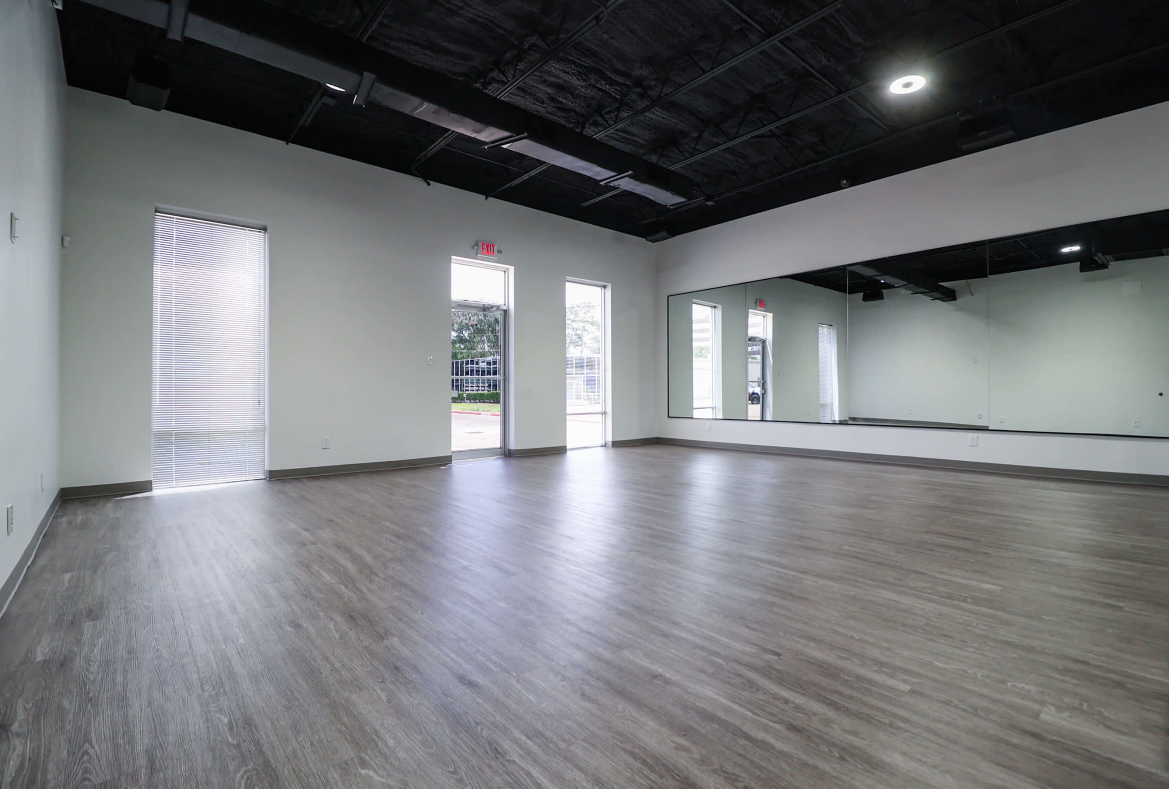 Multipurpose private studio near downtown Image in Spring Branch East, Houston, TX