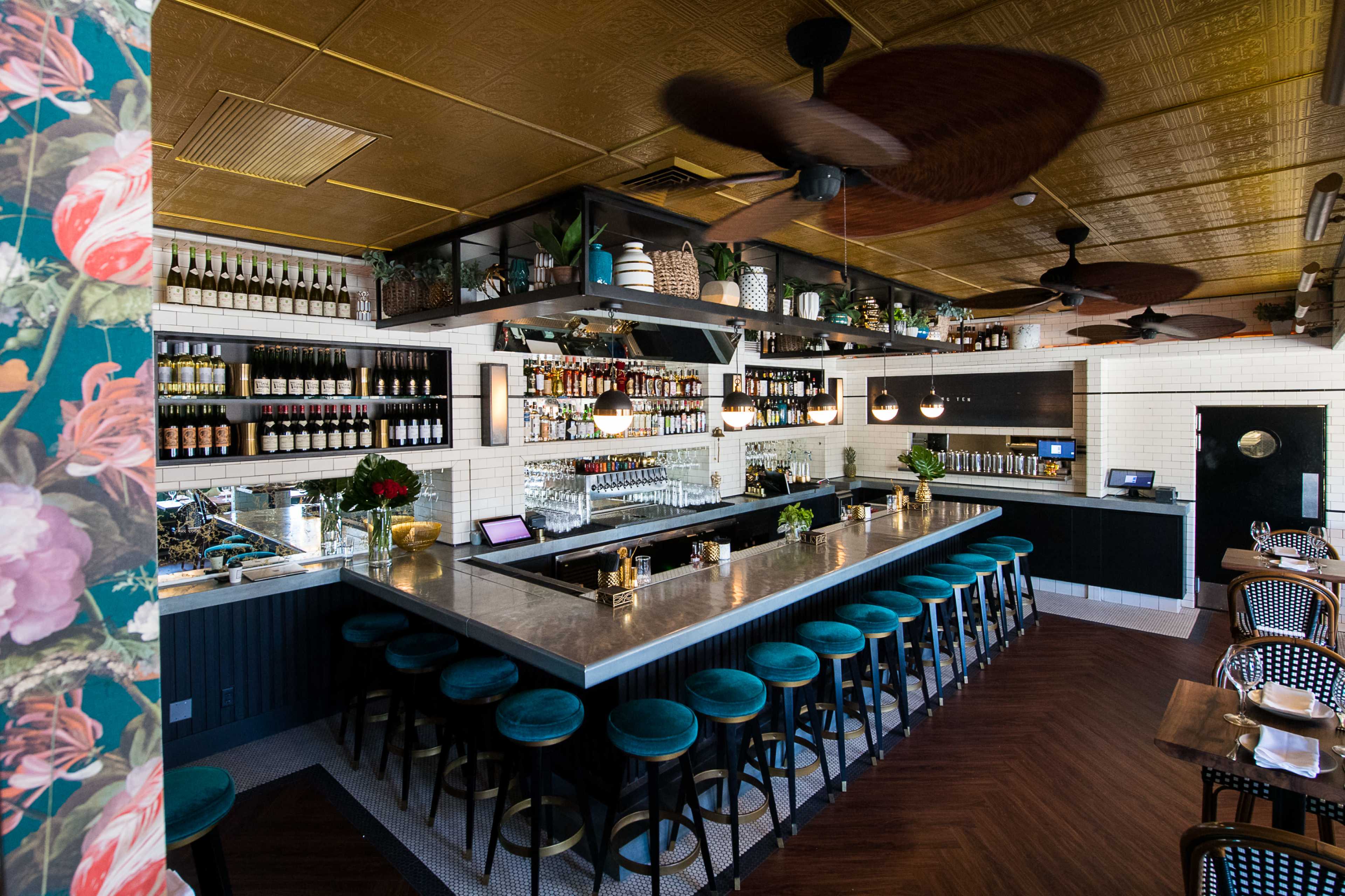 Santa Monica Cozy & Charming Lounge Image in Sawtelle, Los Angeles, CA