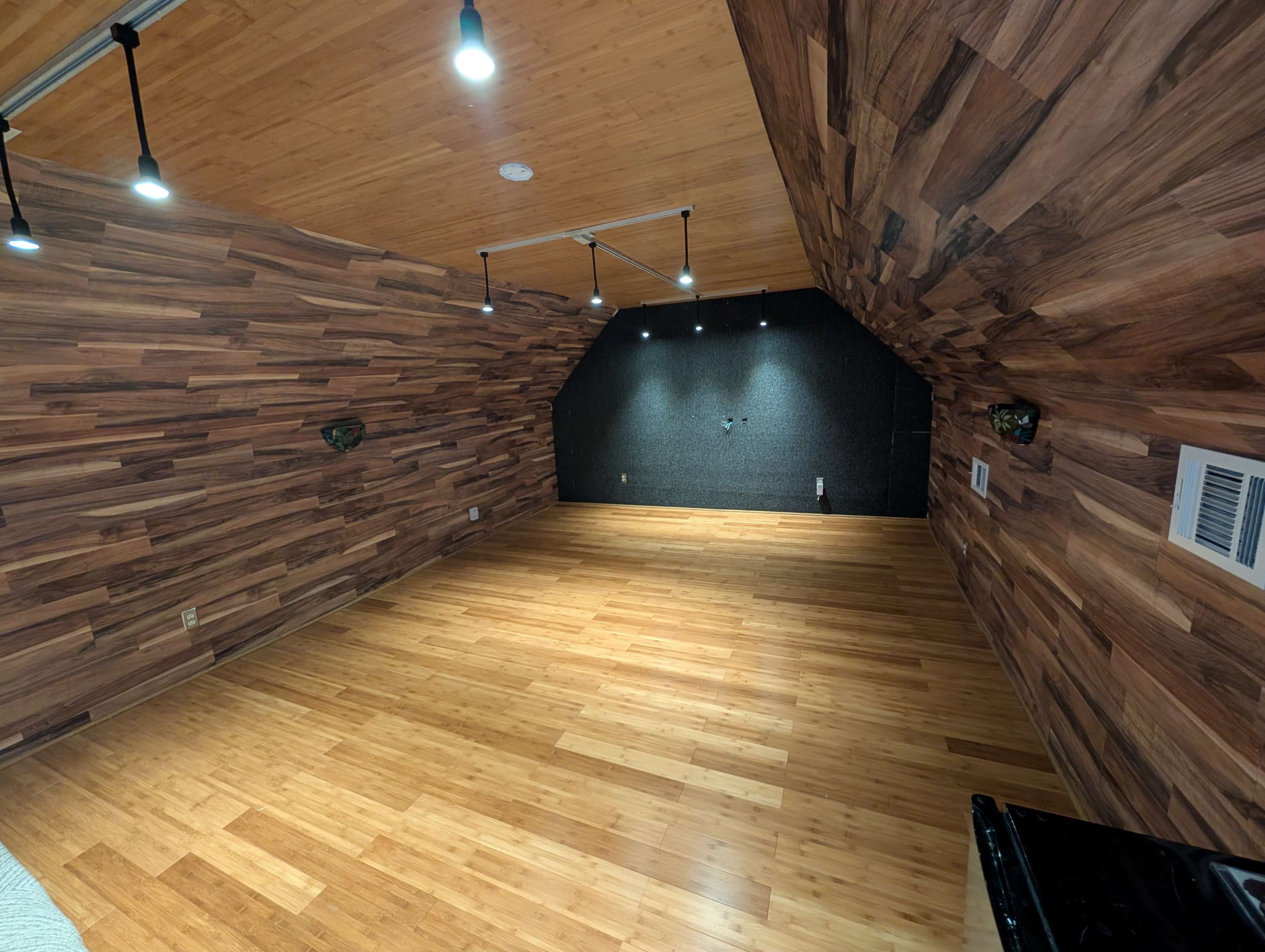 Practice room with soundproofing above garage Image in , LAKE WORTH, FL