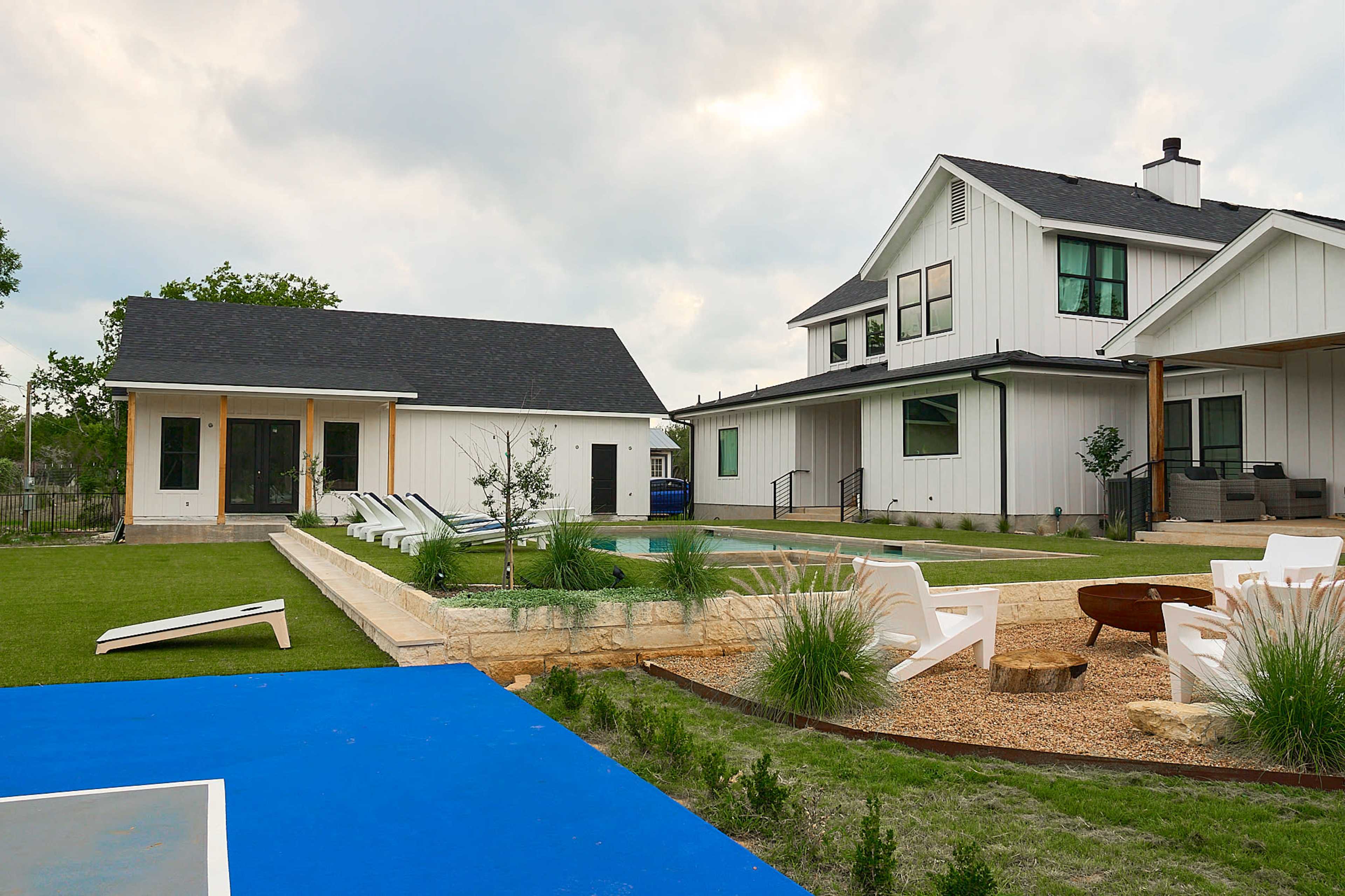Modern Farmhouse with Natural Light and Turfed Yard Image in Dripping Springs, Dripping springs, TX