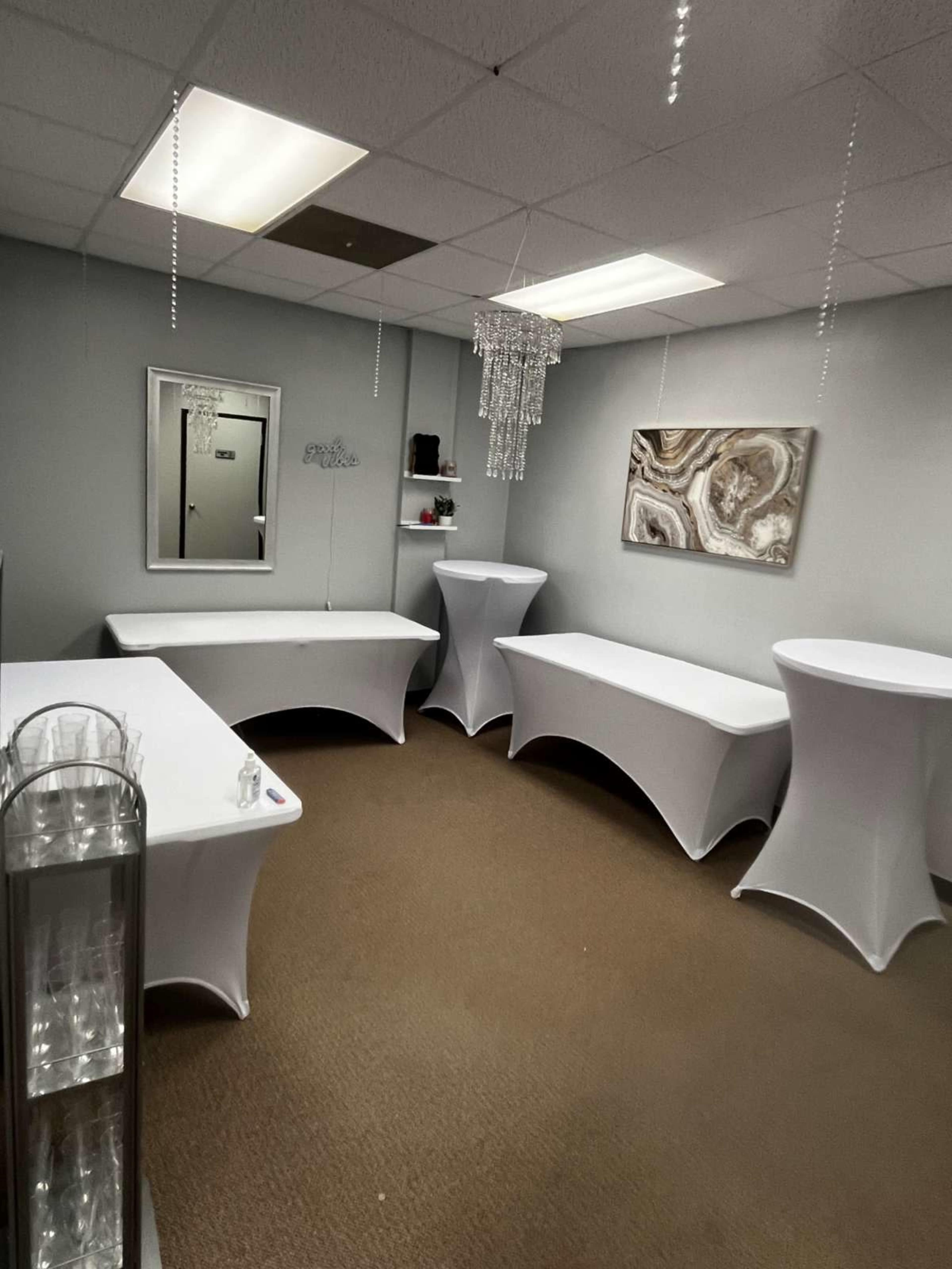 Professional Meeting Suite in Pomona Business Park Image in Greensboro, Greensboro, NC
