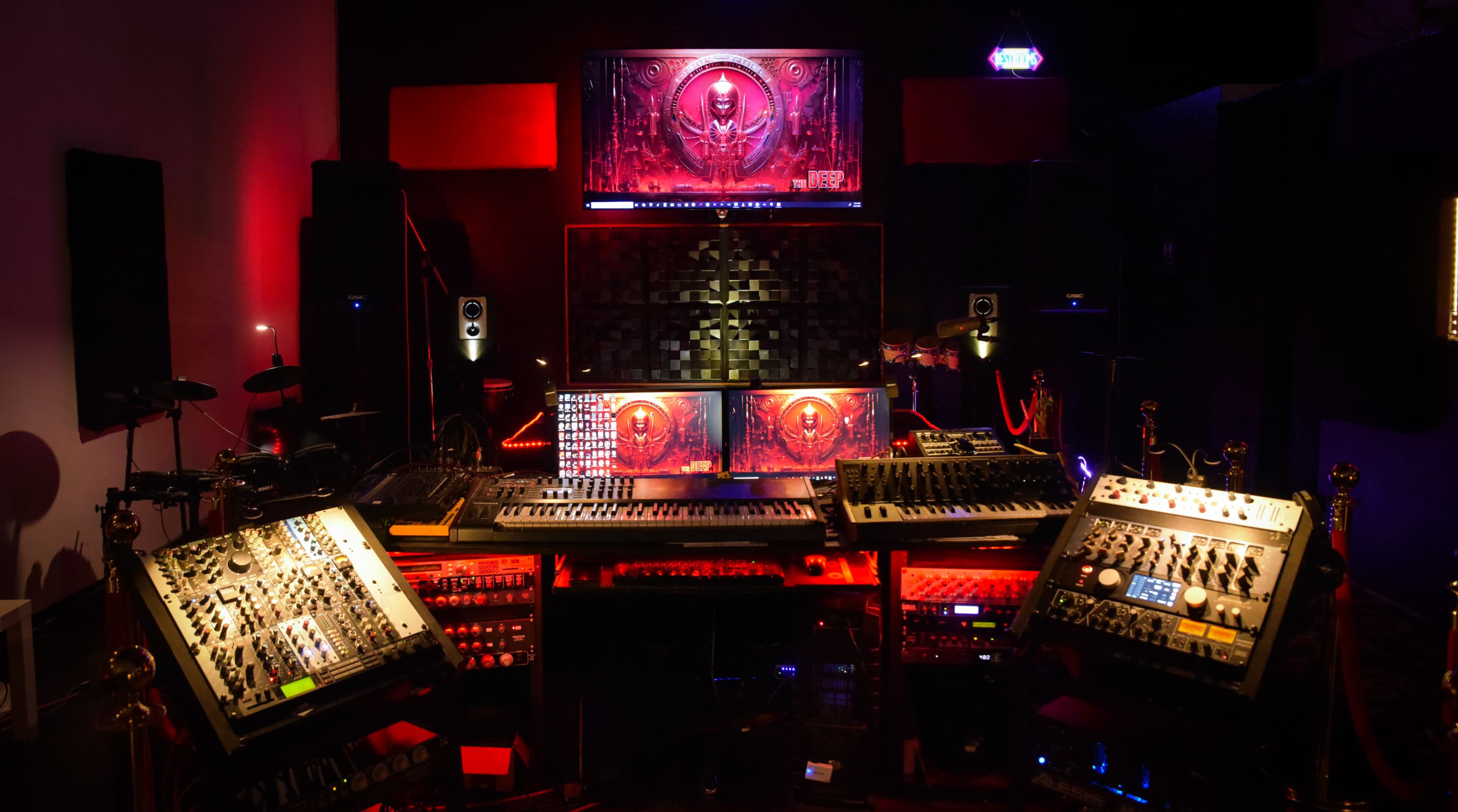 High-End Studio with Vaulted Ceilings & Club Lighting. (Lavish VIP Lounge Feel) Image in Brandon, Tampa, FL