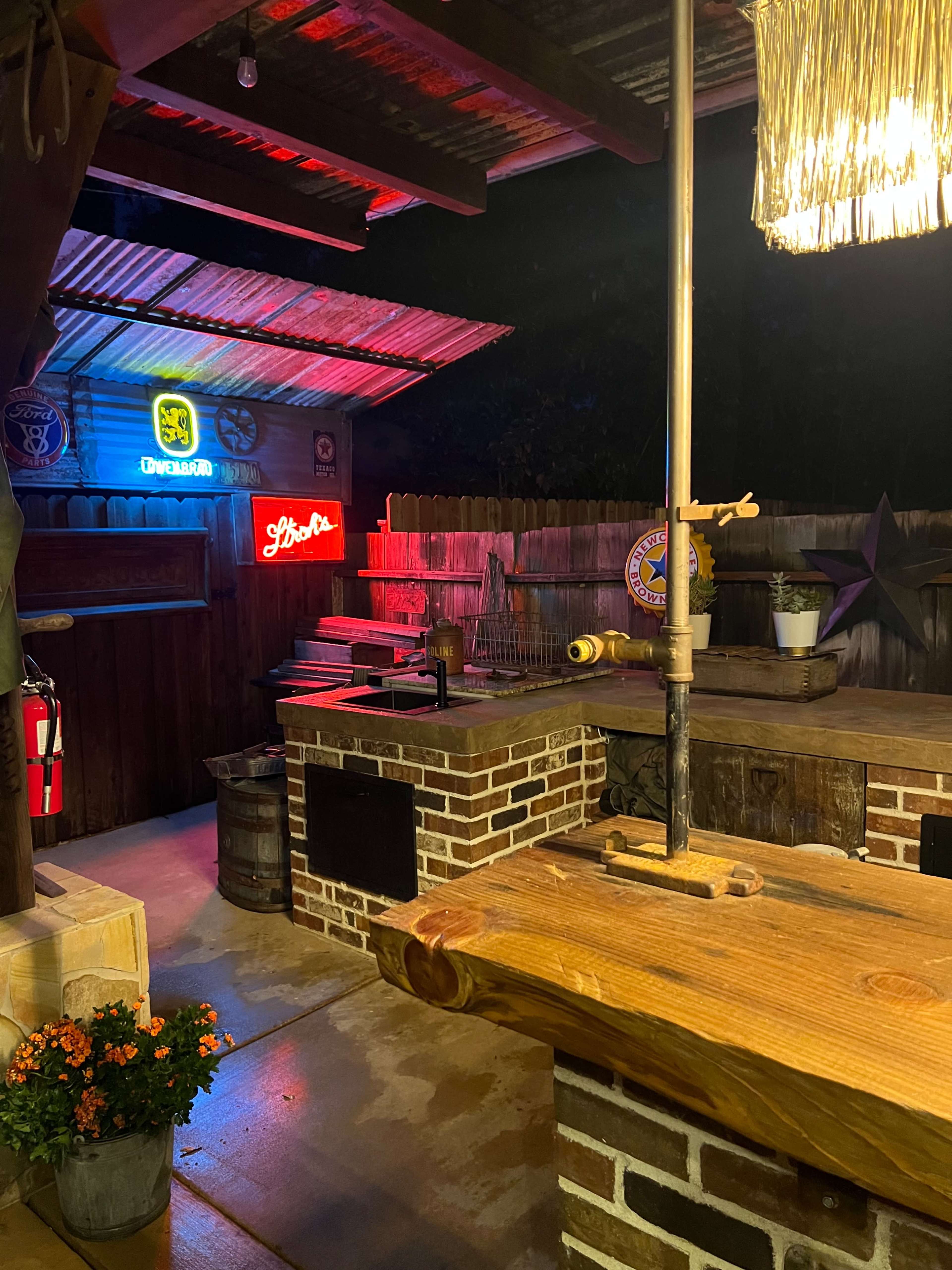 Rustic Retreat Image in Carmichael, Carmichael, CA