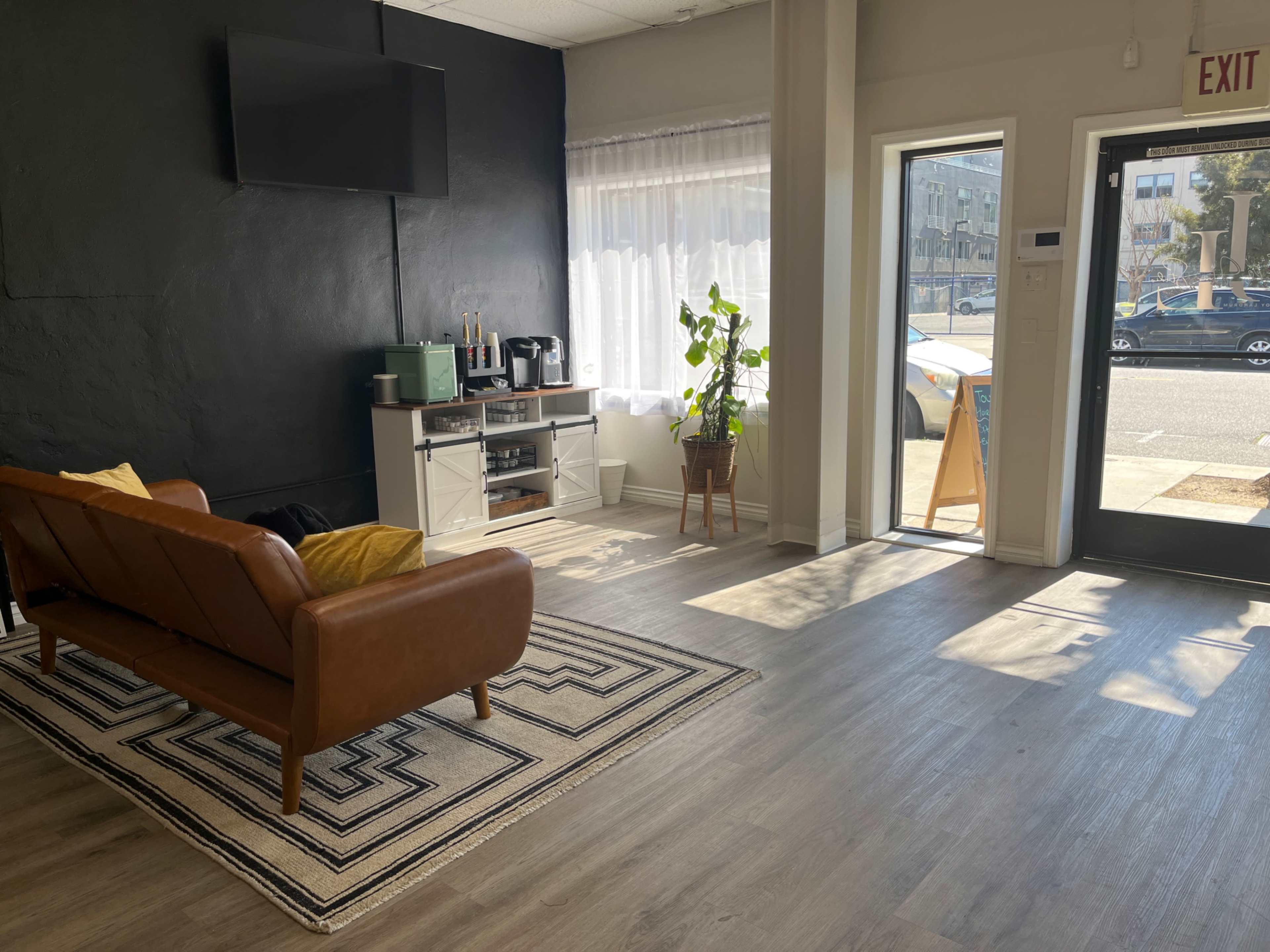 Downtown Studio by the beach Image in Downtown, Long Beach, CA