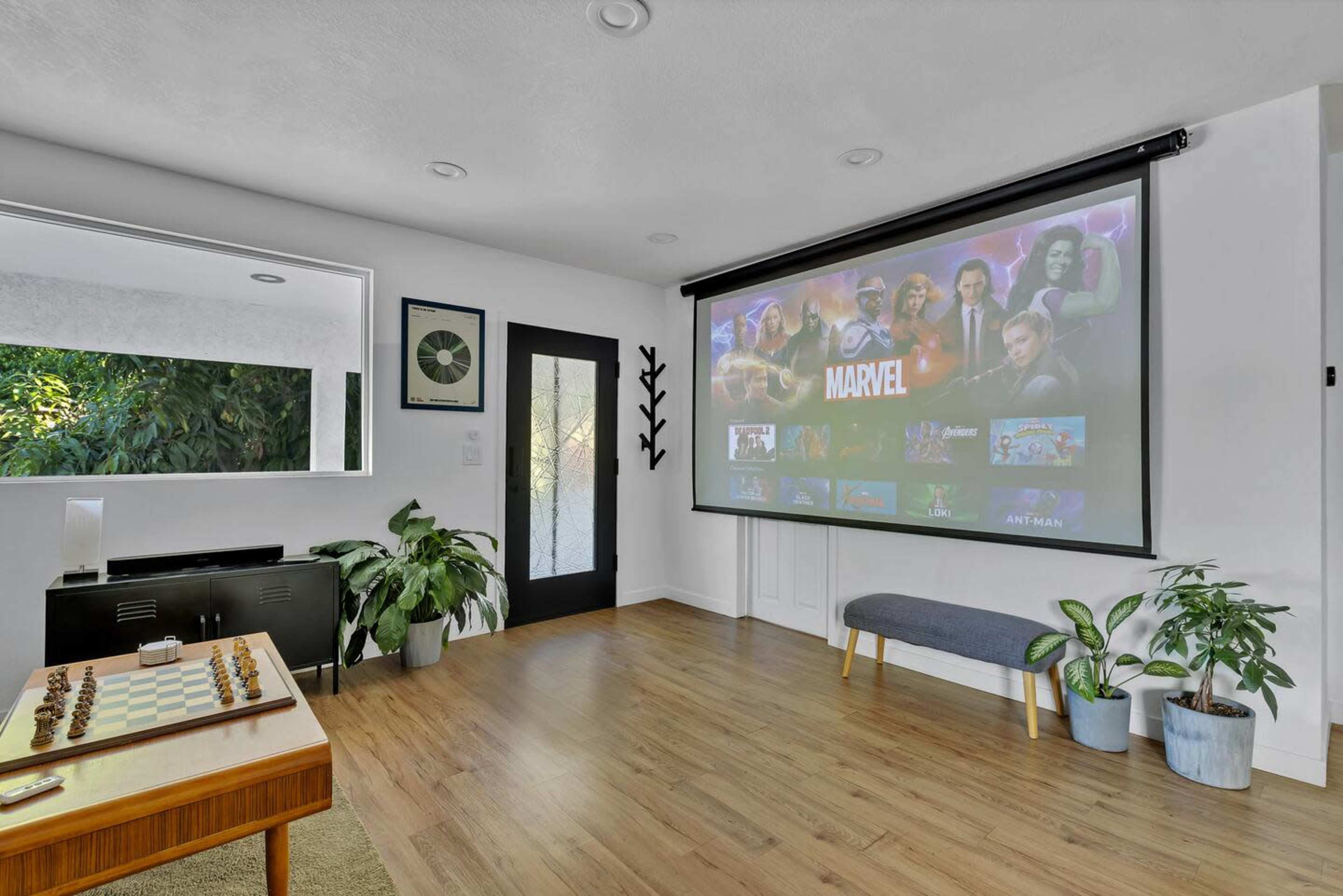 Naturally Bright & Airy - Entire home in Los Angeles Image in Northeast Los Angeles, Los Angeles, CA