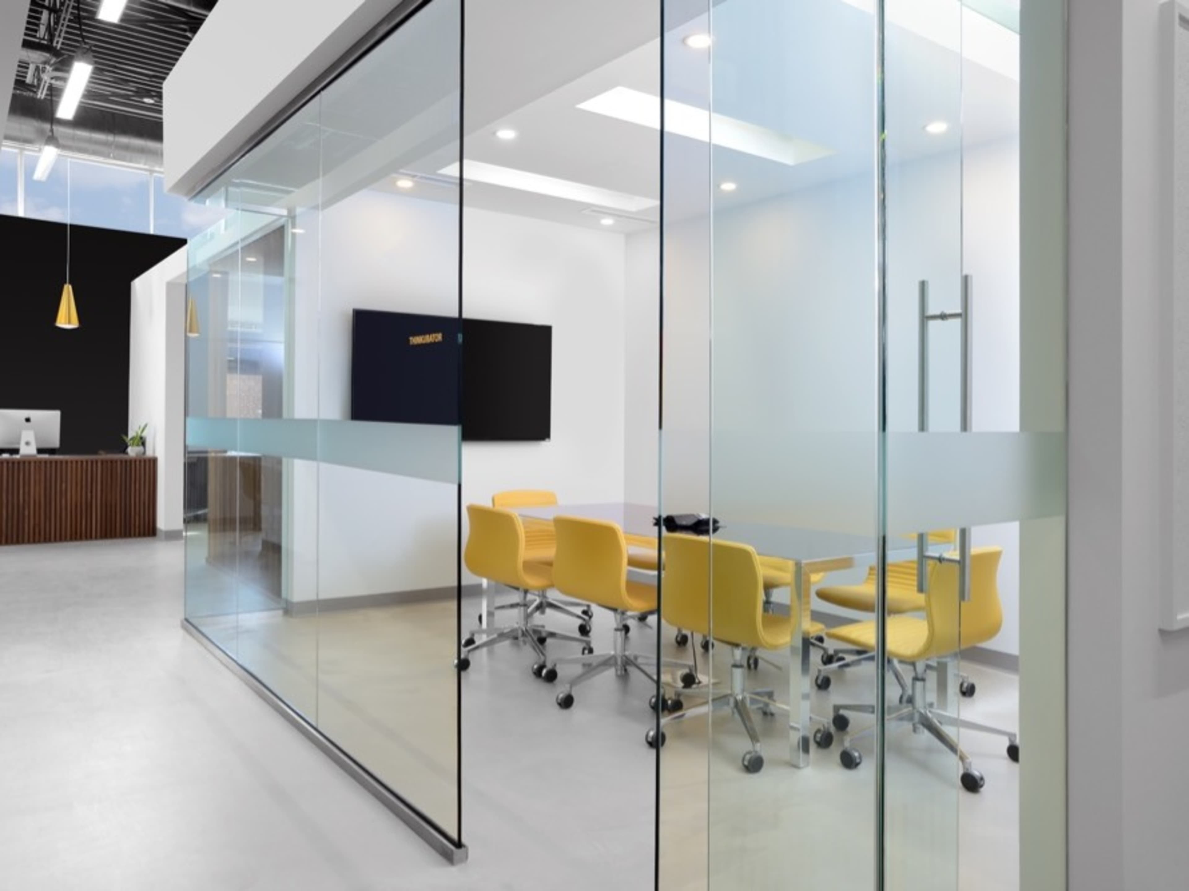 Meeting Room (6-8 Persons)