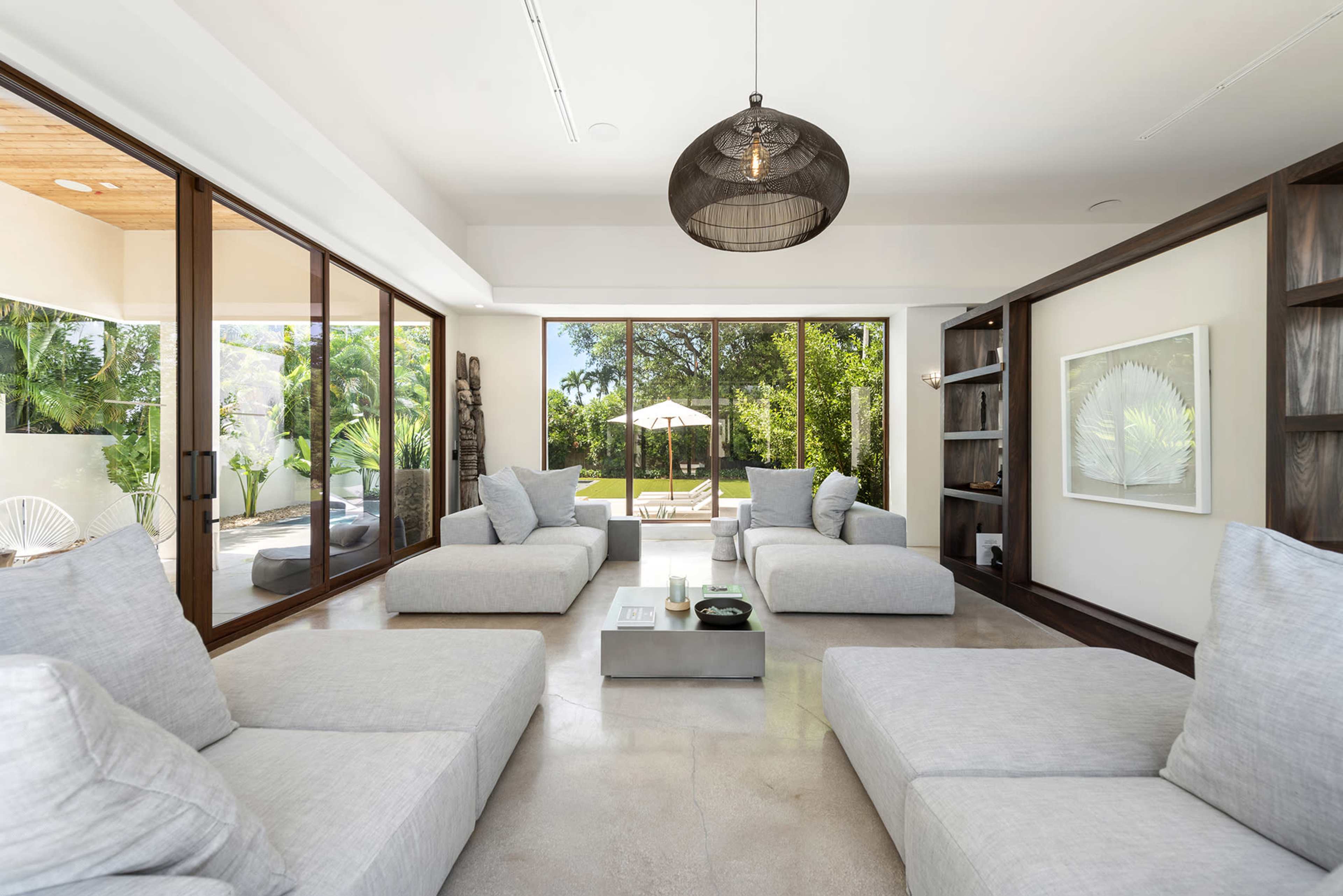 Solara Retreat Image in Upper East Side, Miami, FL