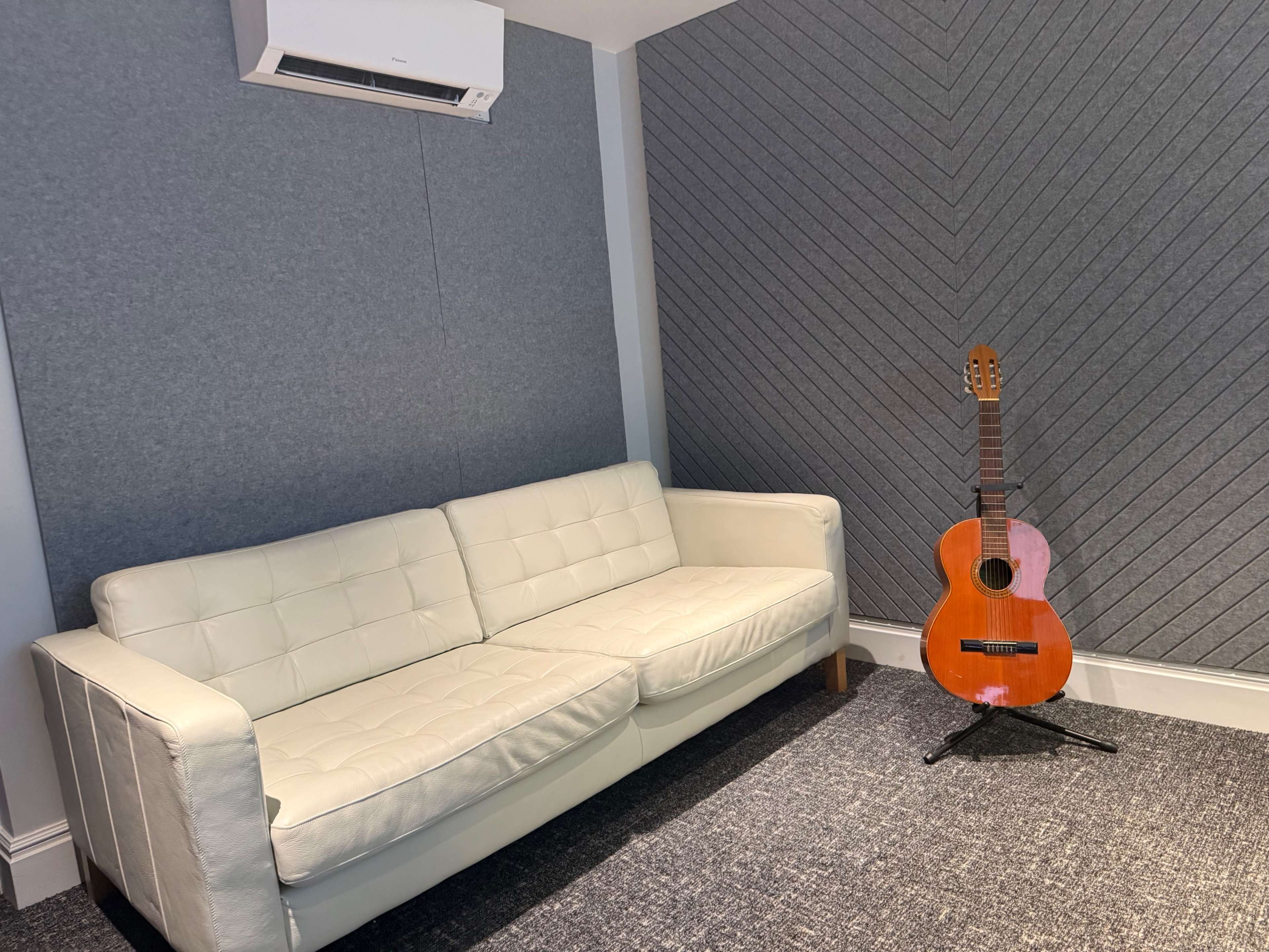 Video edit studio in Isleworth Image in Isleworth, London, ENG