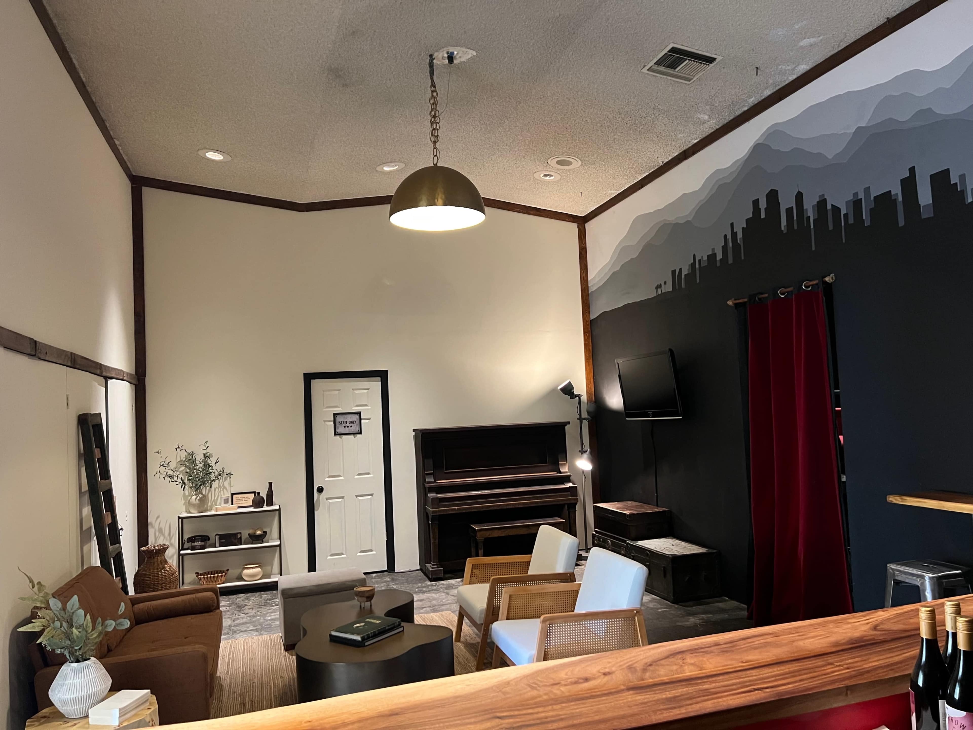 ✨End of Year Deal✨ Intimate 85 Seat Black Box Theater in the Heart of NoHo Arts District Image in North Hollywood, North Hollywood, CA