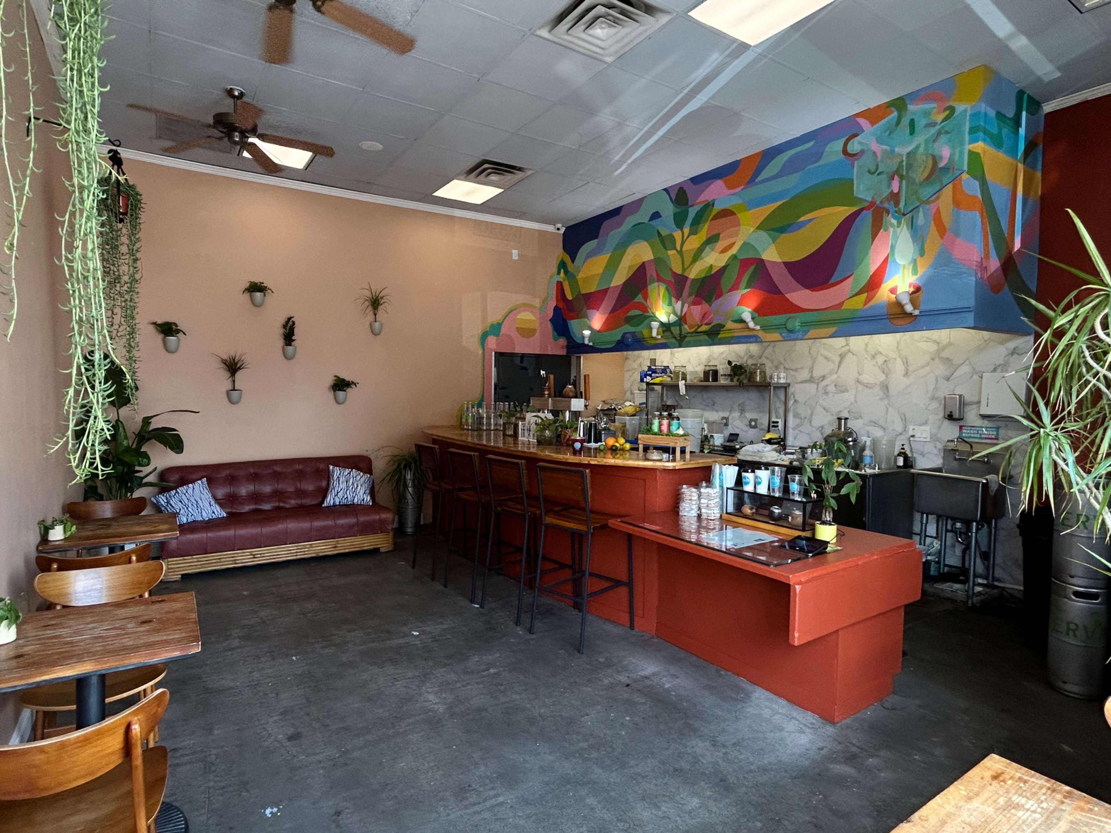Colorful Bar with Ample Natural Light Image in Lamanda Park, Pasadena, CA