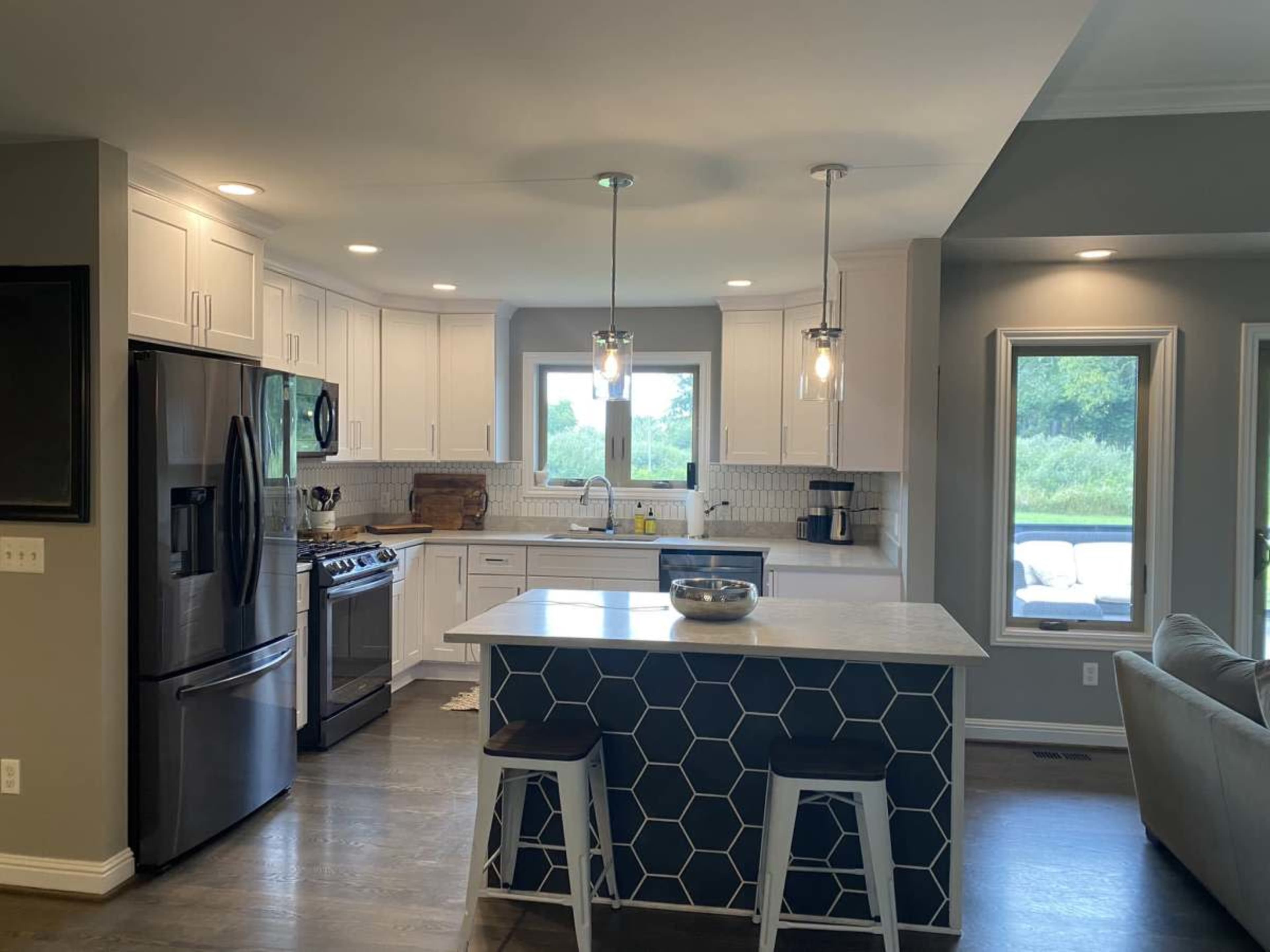 Modern Ranch for Photo Shoots, Meetings & More Image in Springfield Township, Clarkston, MI