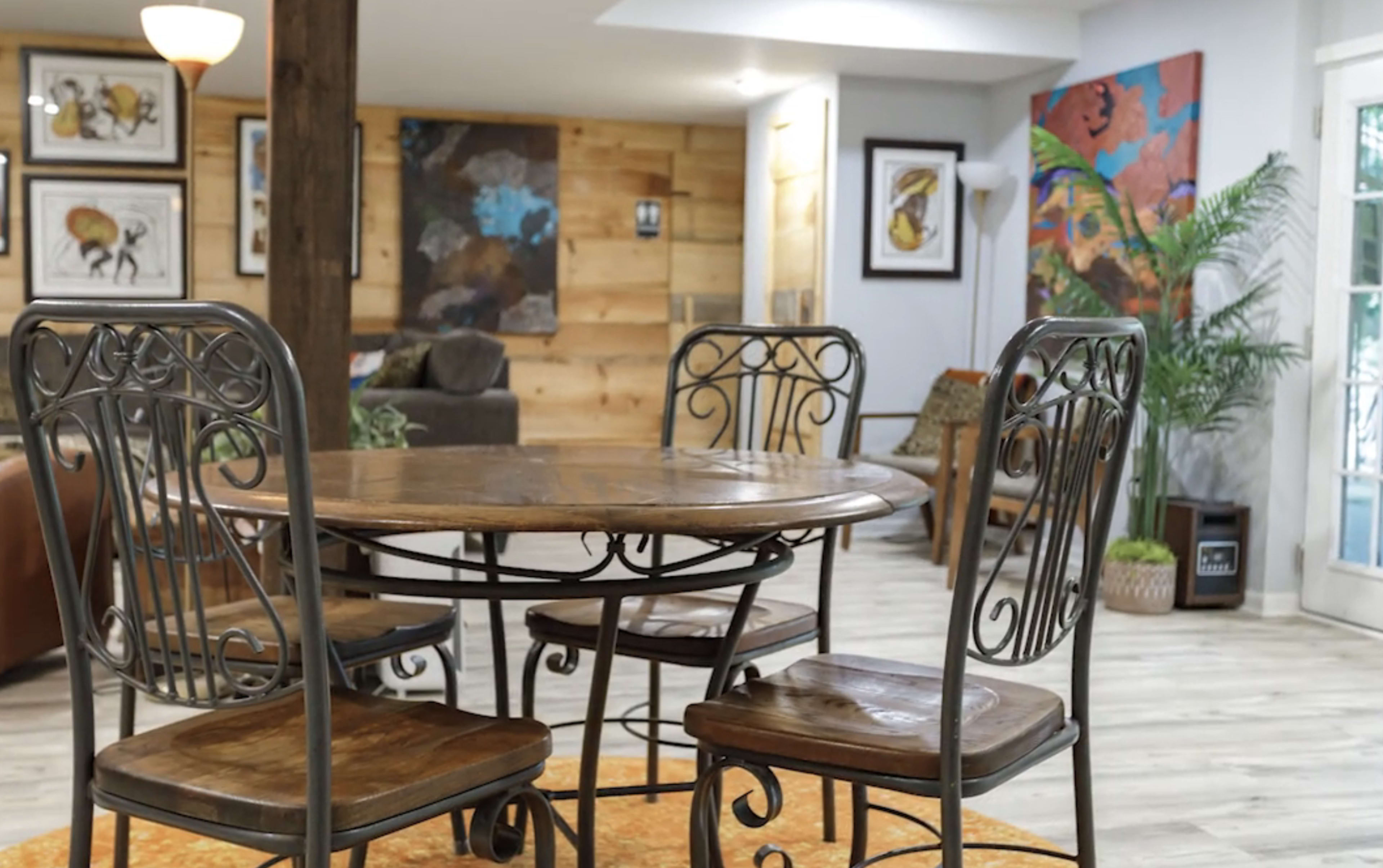 Intimate Day Retreat and Workshop Space surrounded by lush gardens and Bamboo Image in , Lilburn, GA