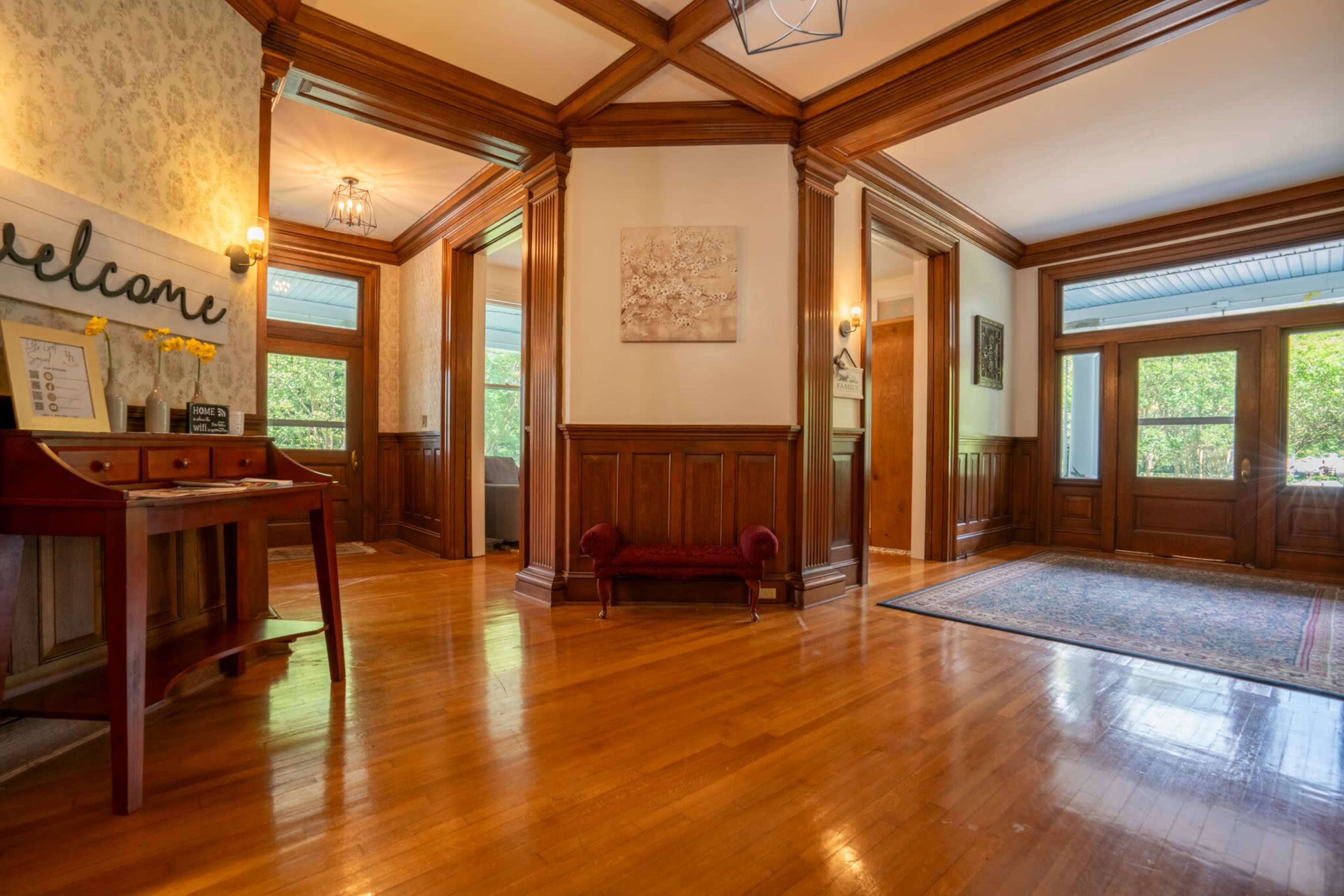 Former Plantation with Amazing Vibe Image in Portsmouth, Portsmouth, VA