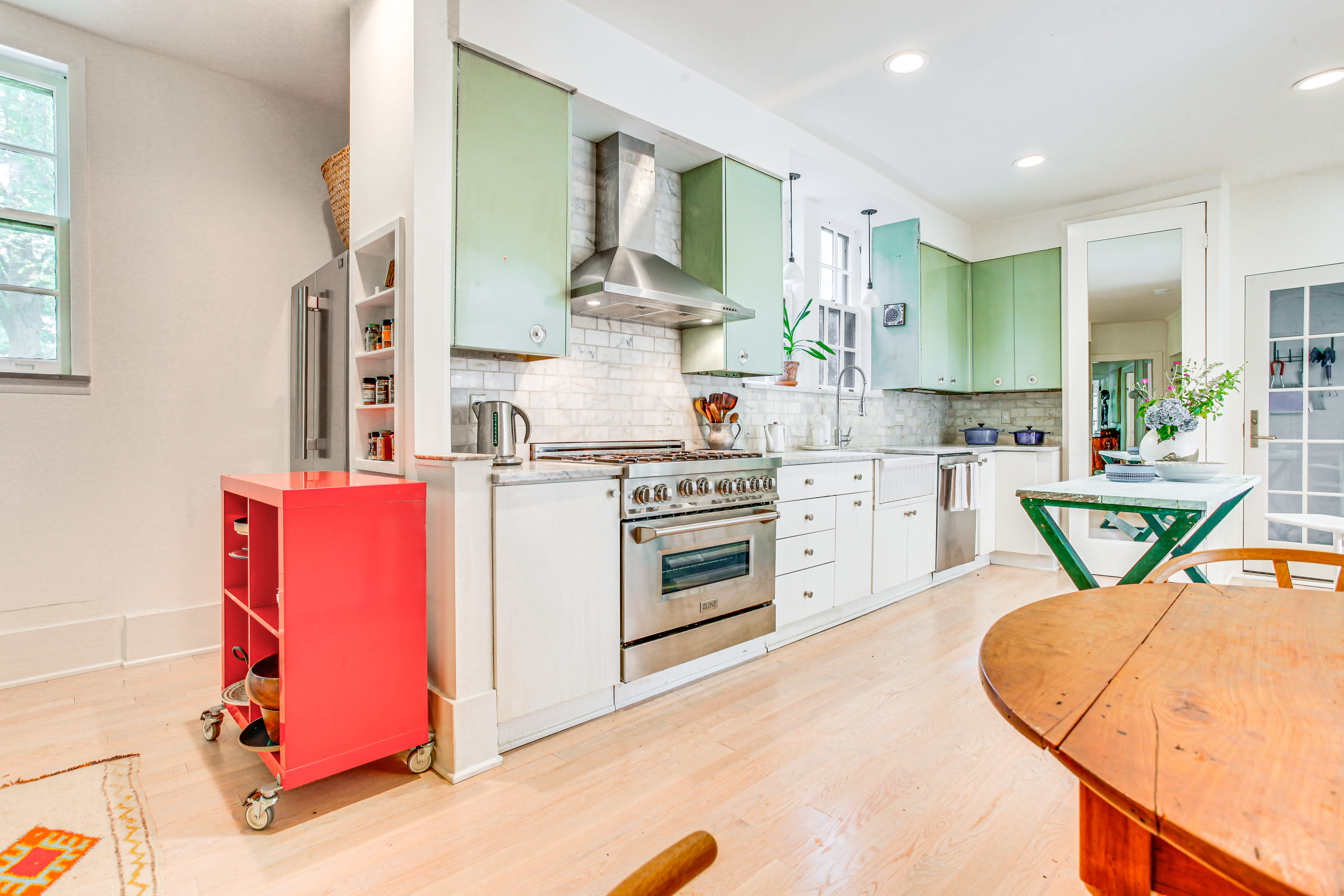 Hudson River Italianate House, village one hour from NYC, spacious grounds, pool Image in Clarkstown, Upper Nyack, NY