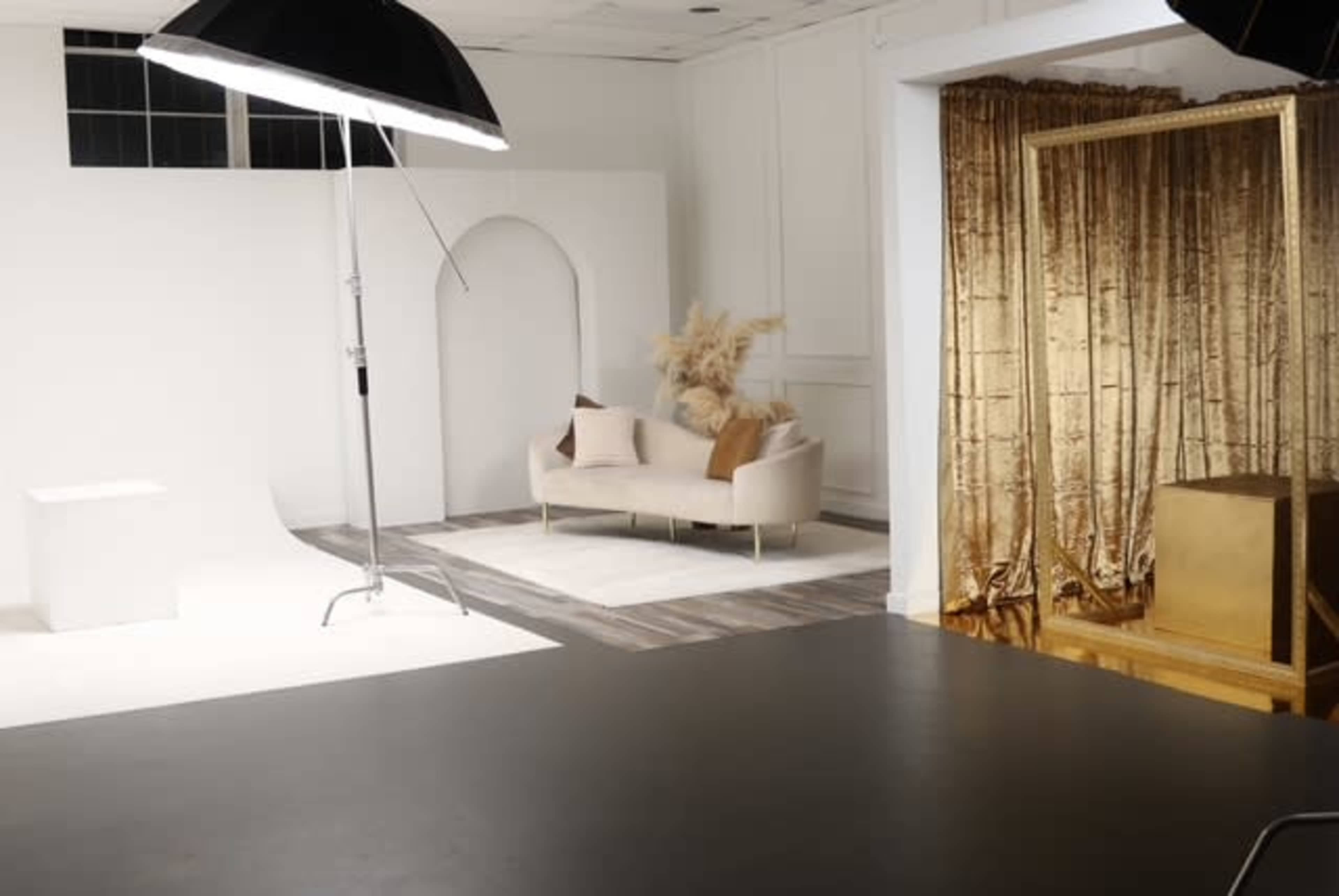 Photography Studio with Cyclorama Wall Image in Marlow Heights, Temple Hills, MD