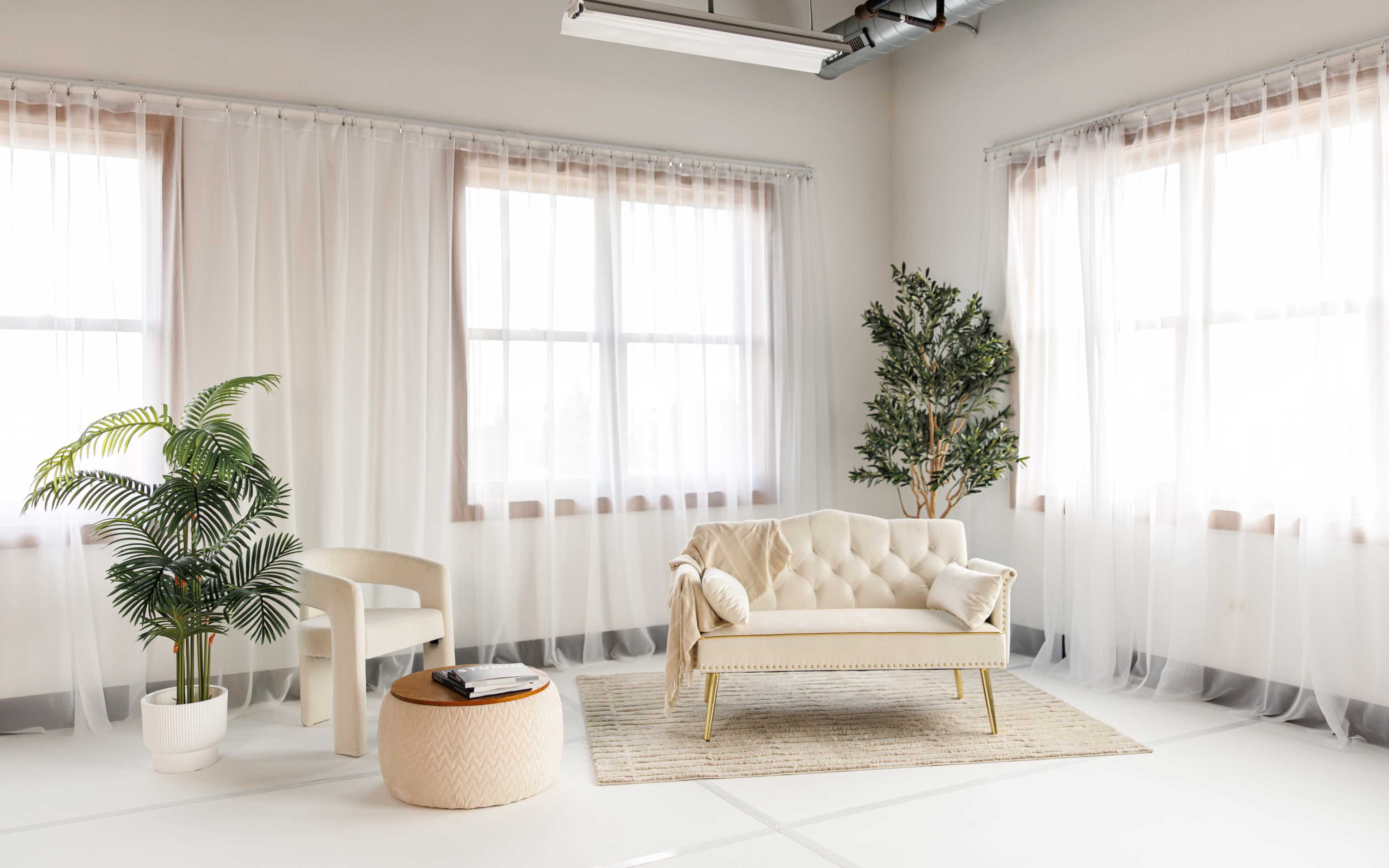 Natural light Loft Studio with Large Windows for Photography & Content Image in St. Charles Township, South Elgin, IL