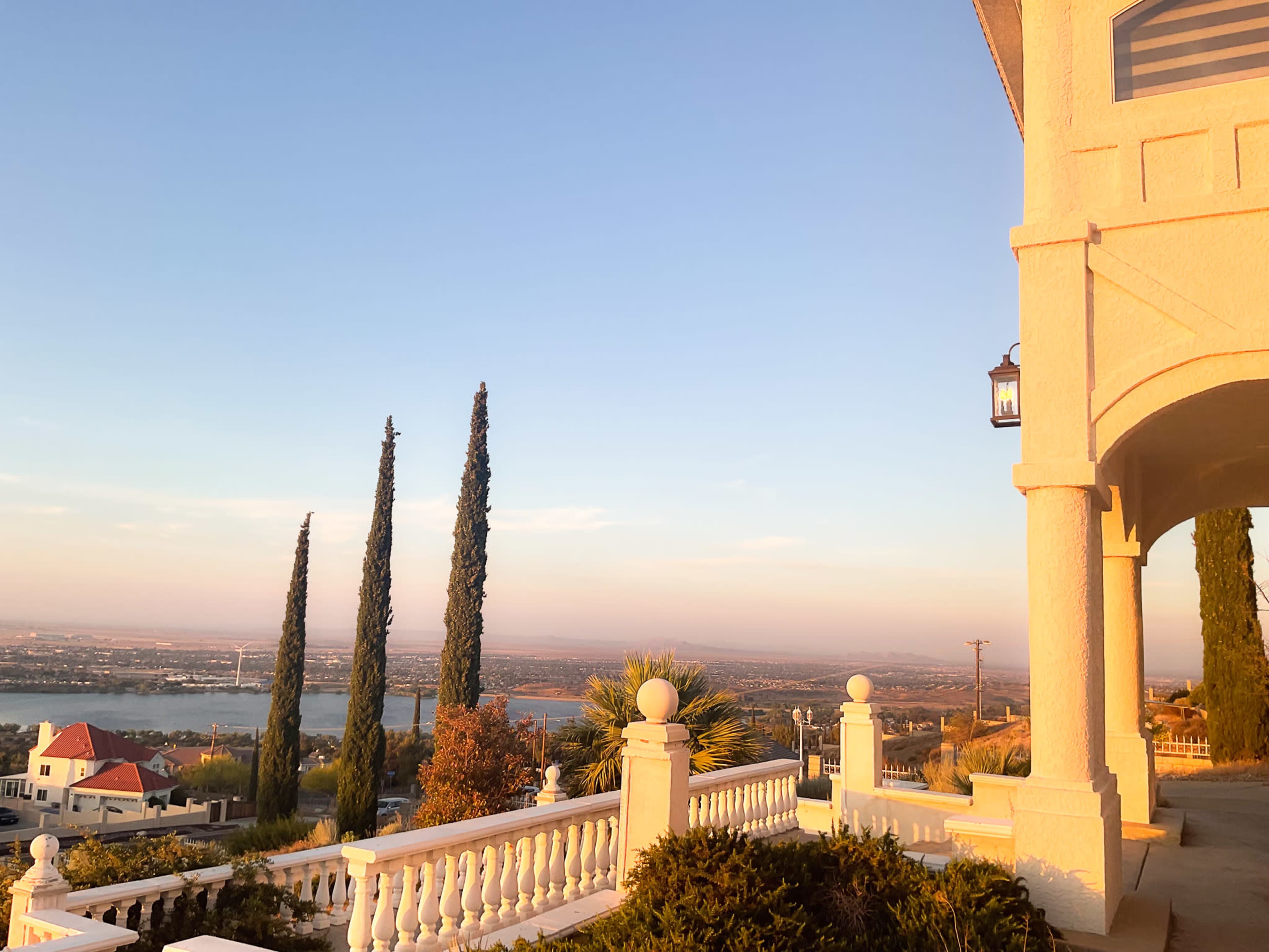 Desert Oasis with Lake View Image in , Palmdale, CA