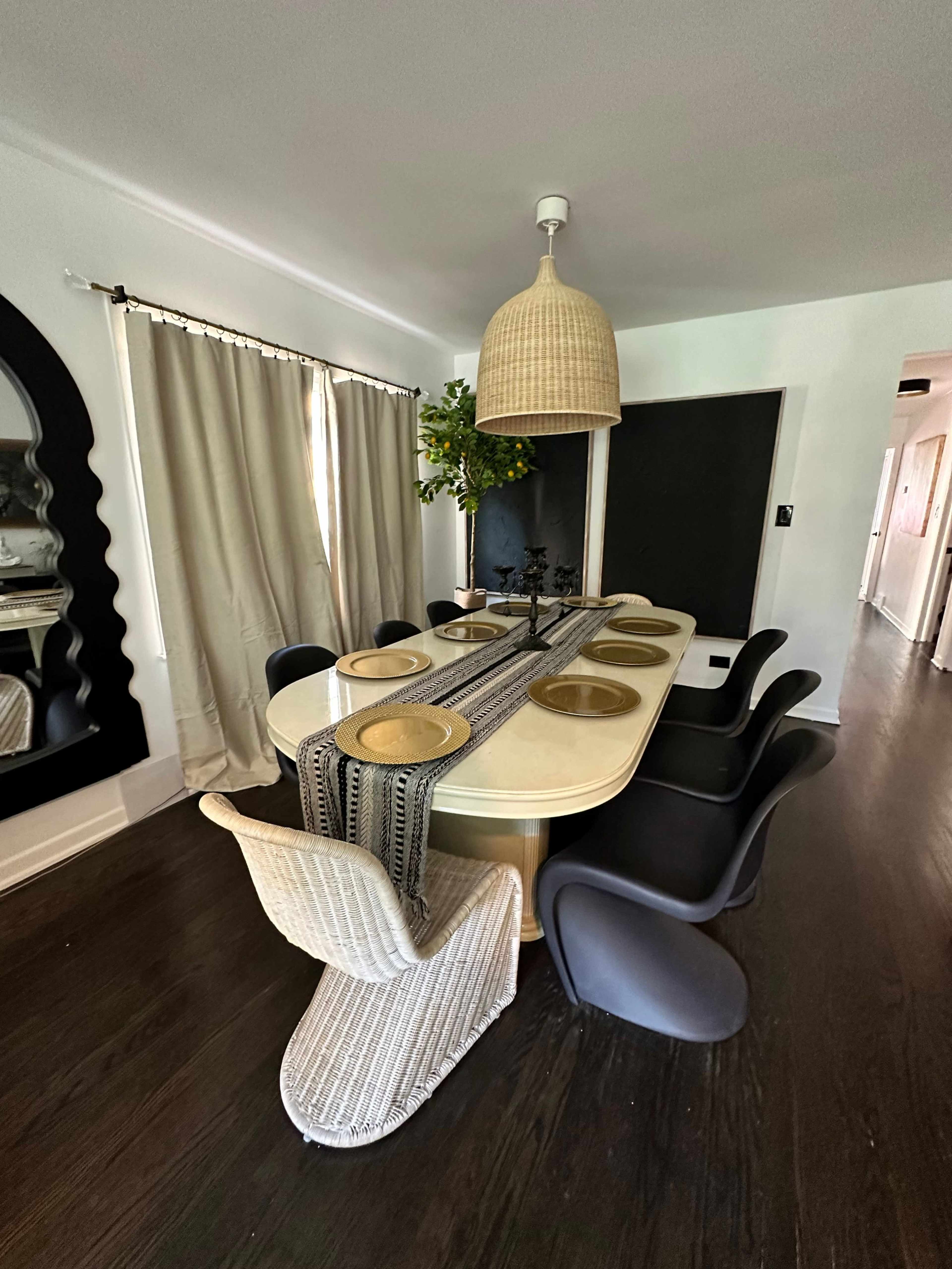 QUIET SPACIOUS & BRIGHT EVANSTON CONDO Image in Evanston, evanston, IL