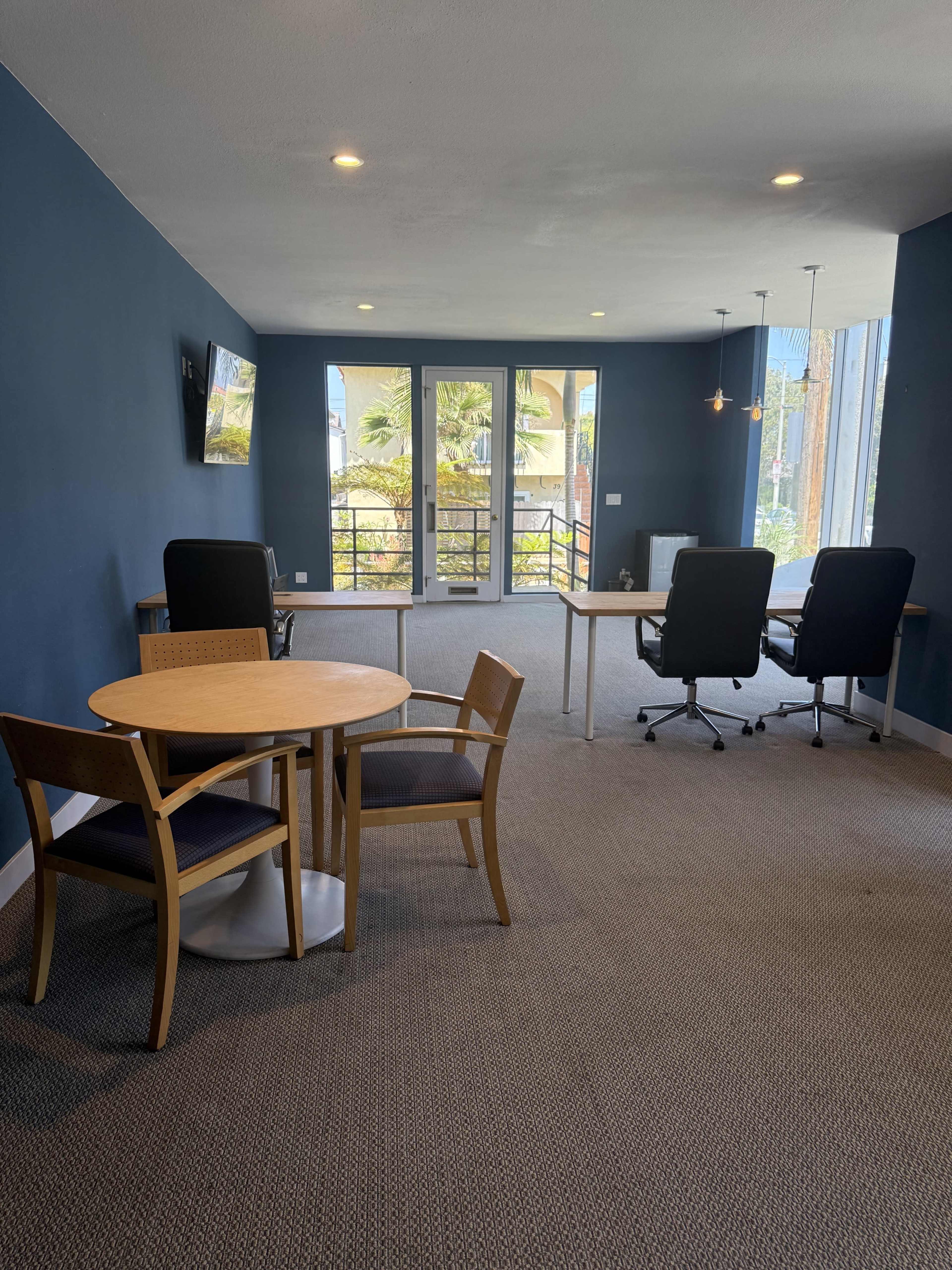 Foot Steps from the Beach, Professional ,and Fun Image in Venice, Marina del Rey, CA