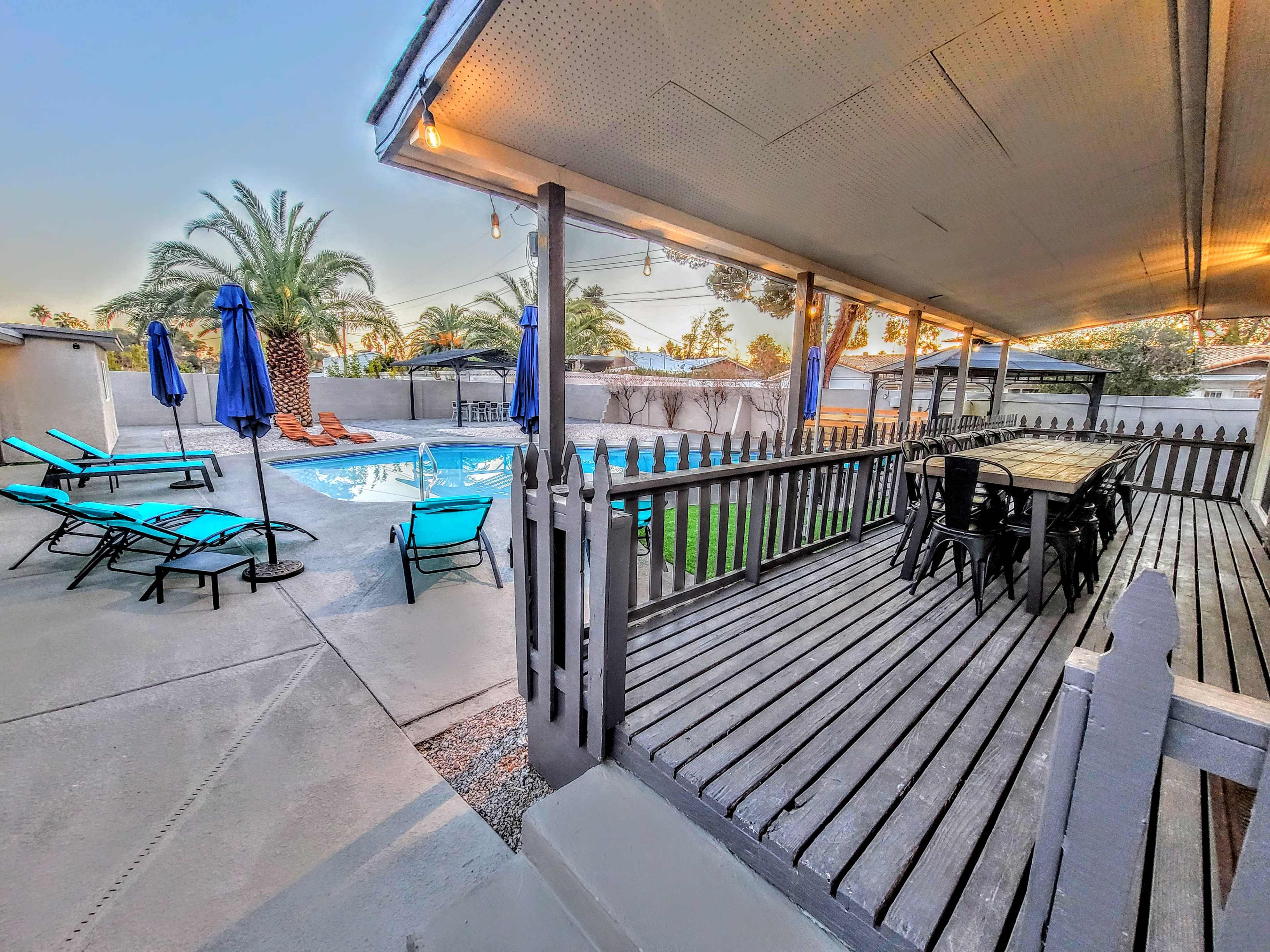 Beautiful Ranch Style Estate with Private Pool and Extended Accommodations Image in Paradise, Las Vegas, NV