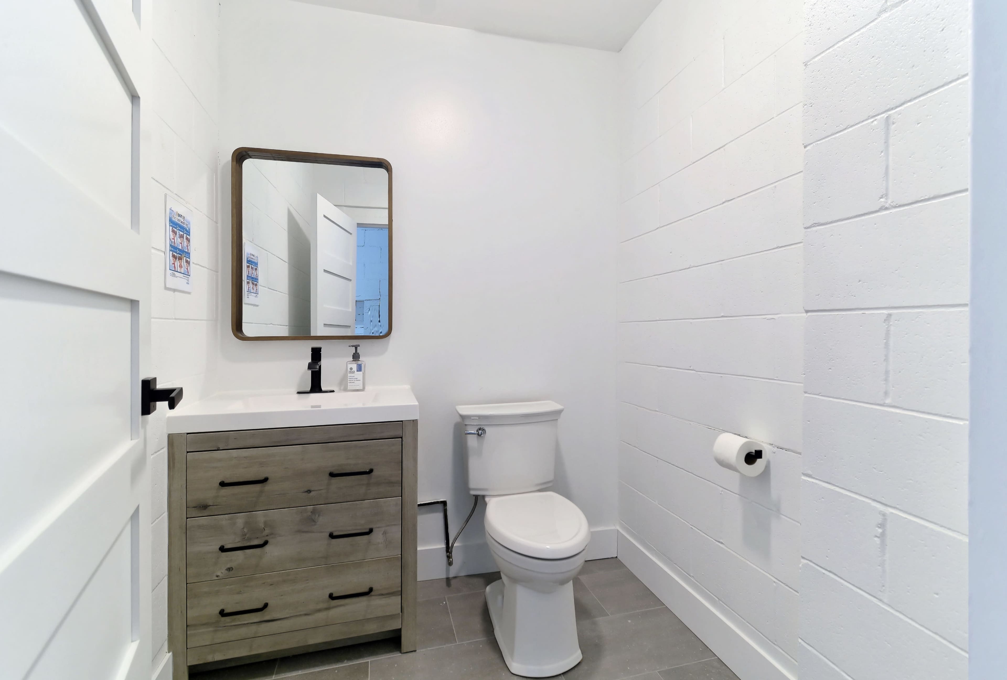 Multi purpose studio in the heart of Vaughan Image in Concord, Concord, ON