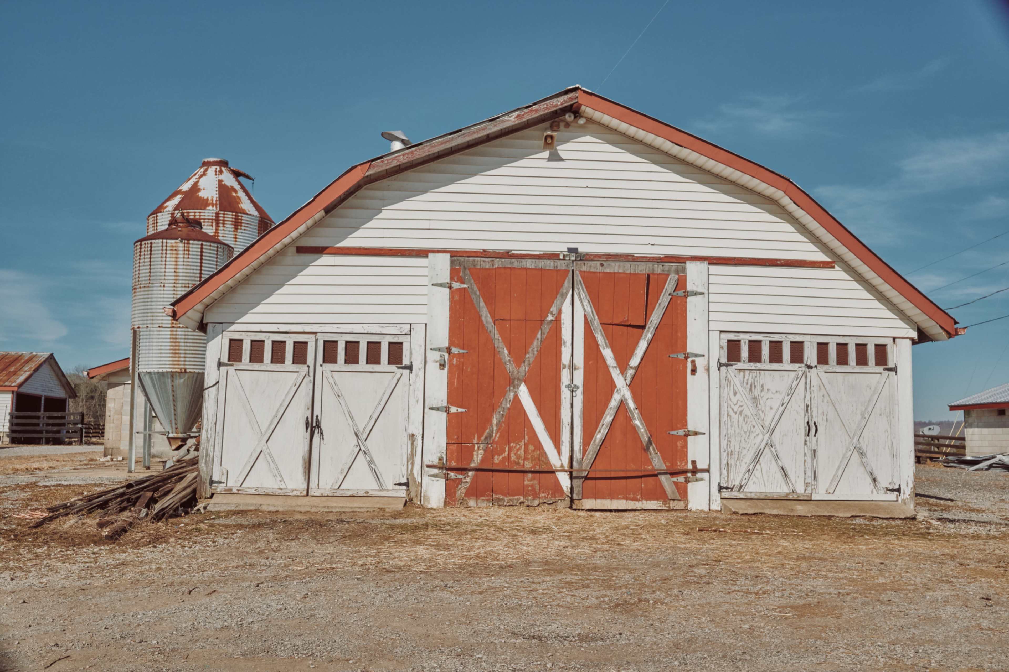 Sprawling 50 acre ranch with river views Image in , Ashland City, TN