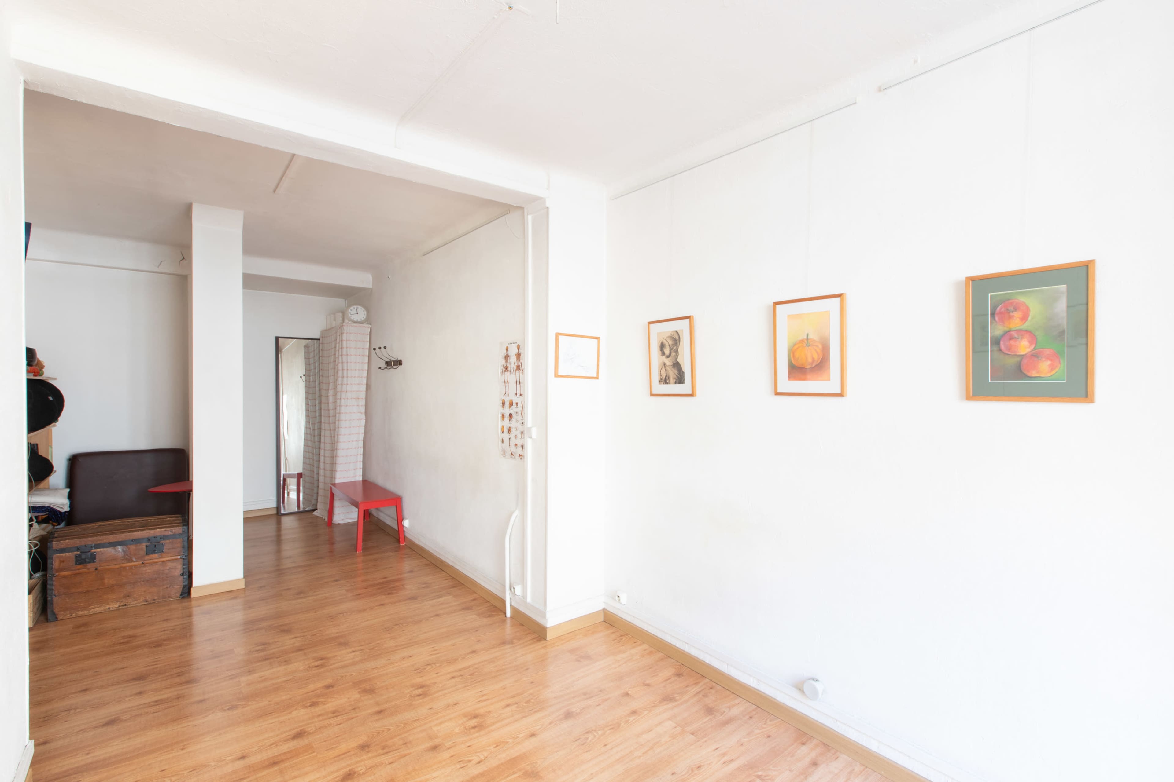 Studio de Yoga/Thérapie/Massages de 25 m2 - Paris 14è Image in Plaisance, Paris