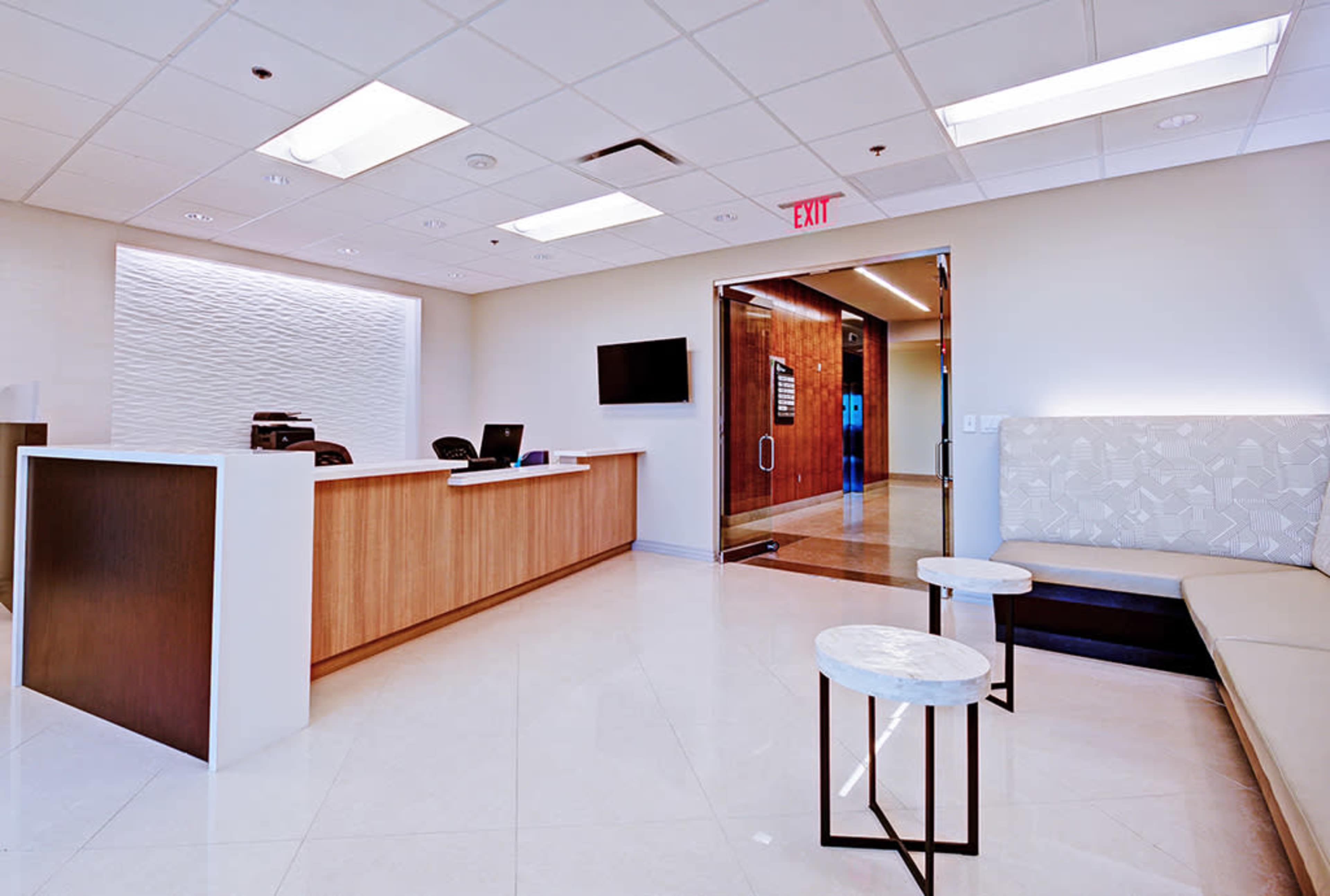 Private Day Office! Convenient location at the corner of Lake Forest and Hwy 121 in the Valliance Bank Building Image in , McKinney, TX
