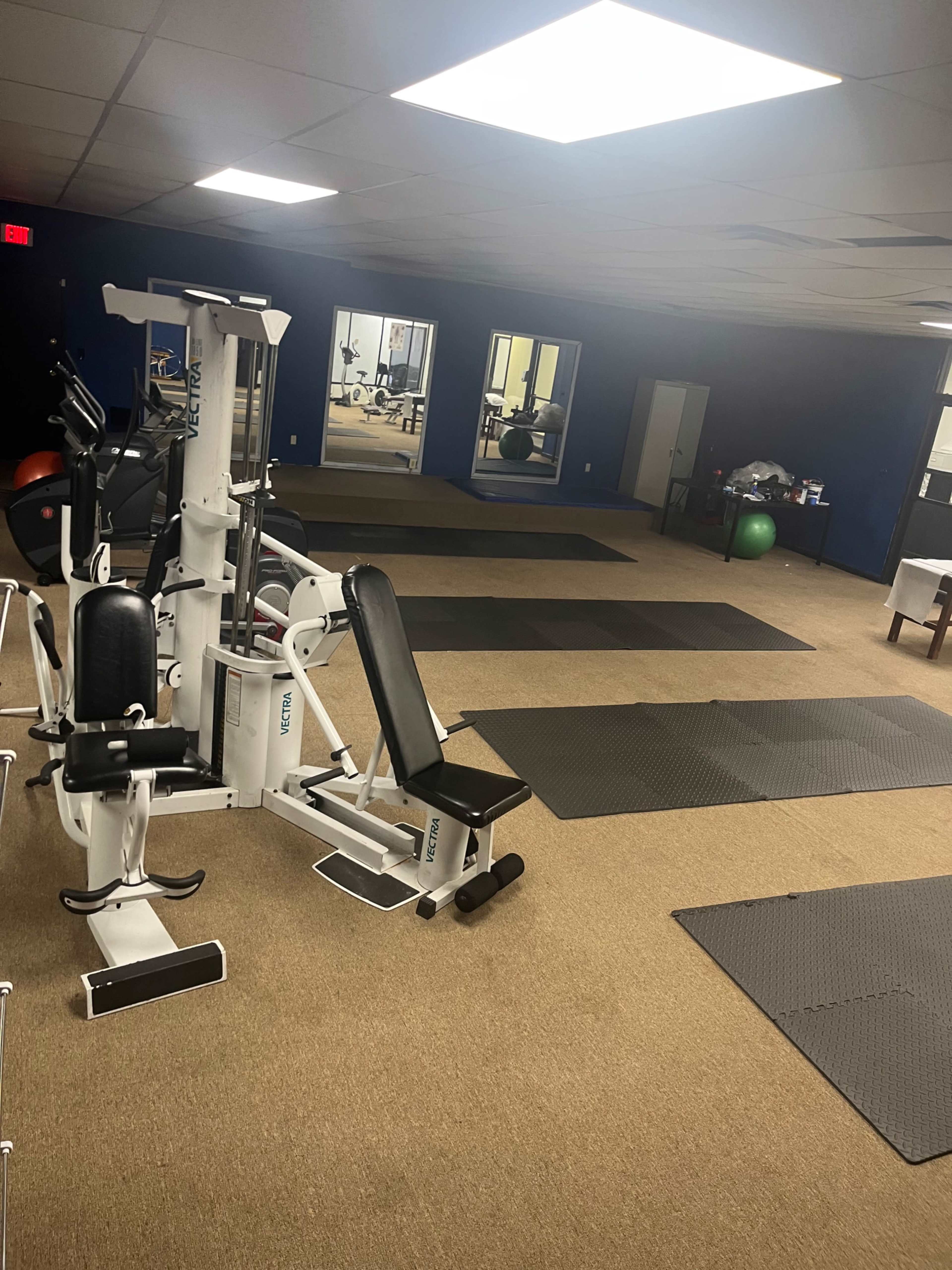 Medical office with gym included Image in Oak Park, Oak Park, MI