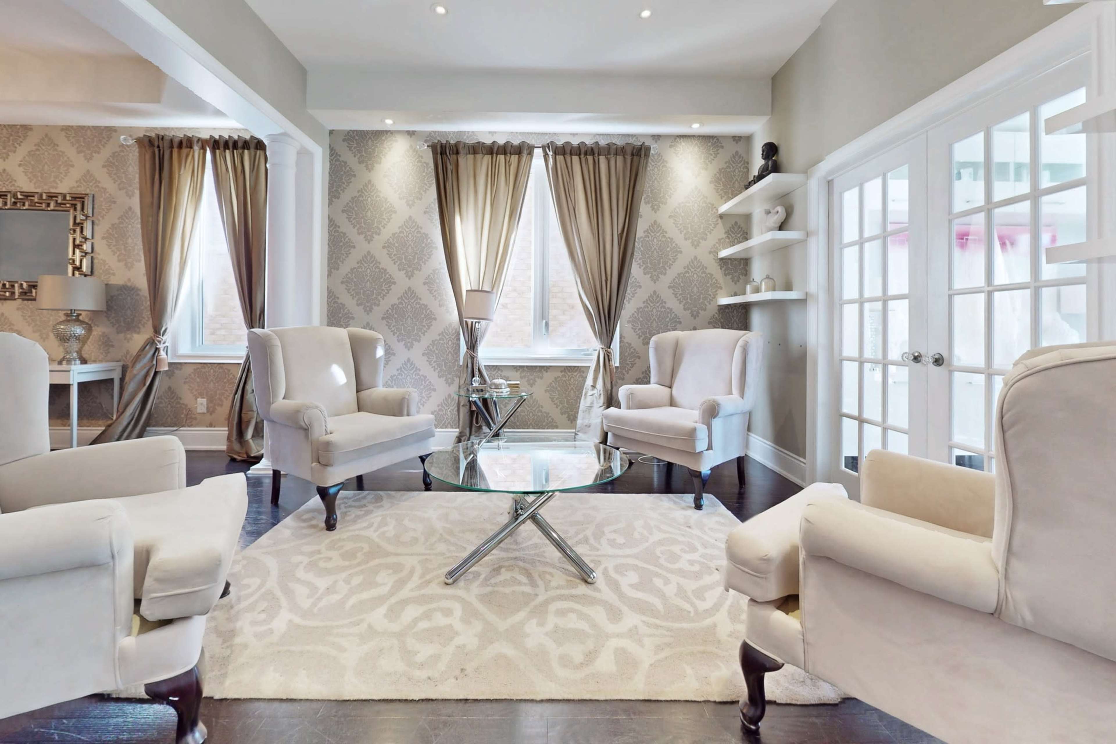 Luxurious Home Pickering with Private Office & In-Home Gym Image in Pickering, Pickering, ON