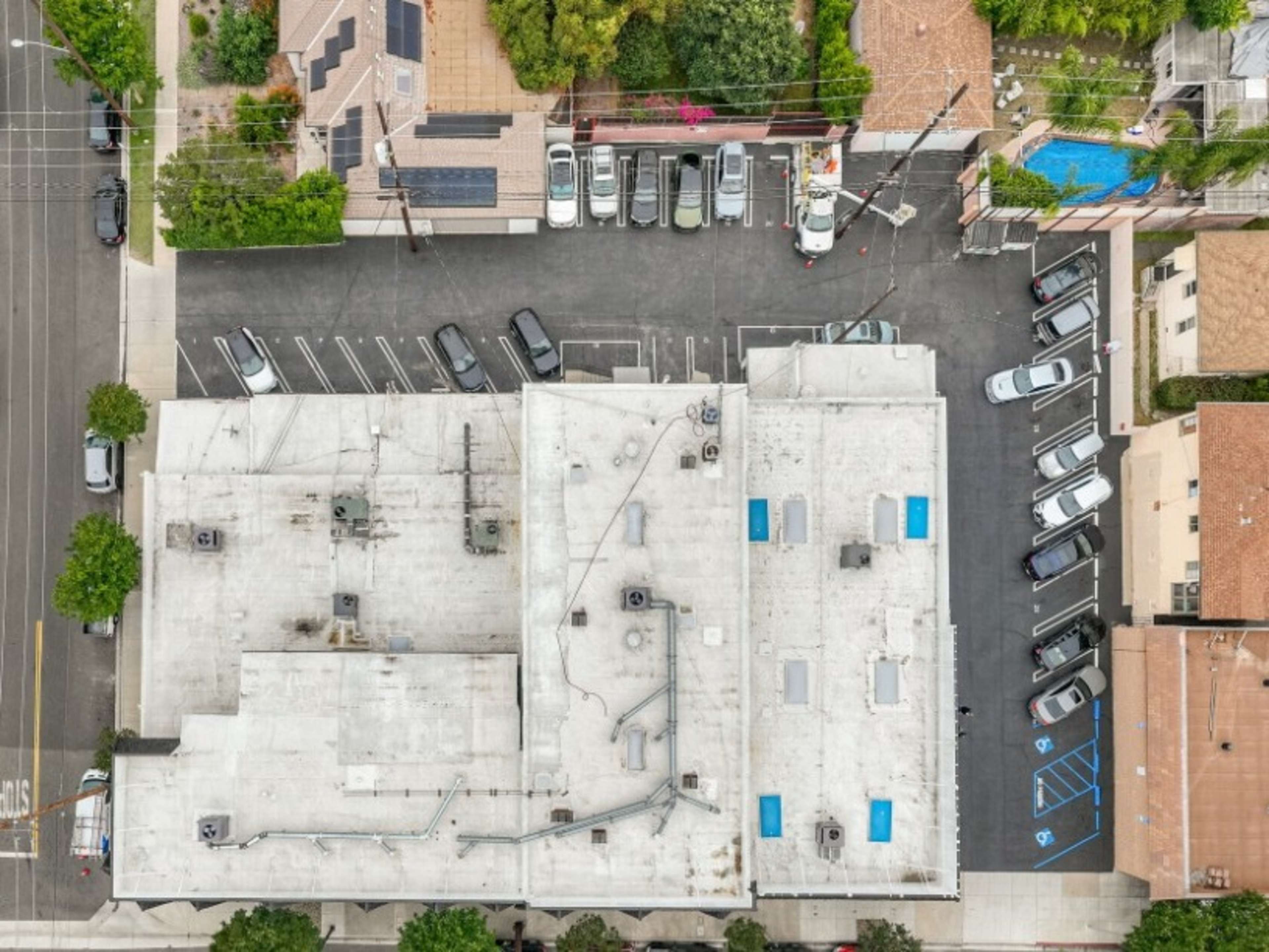 On-Site Parking (Weekend)