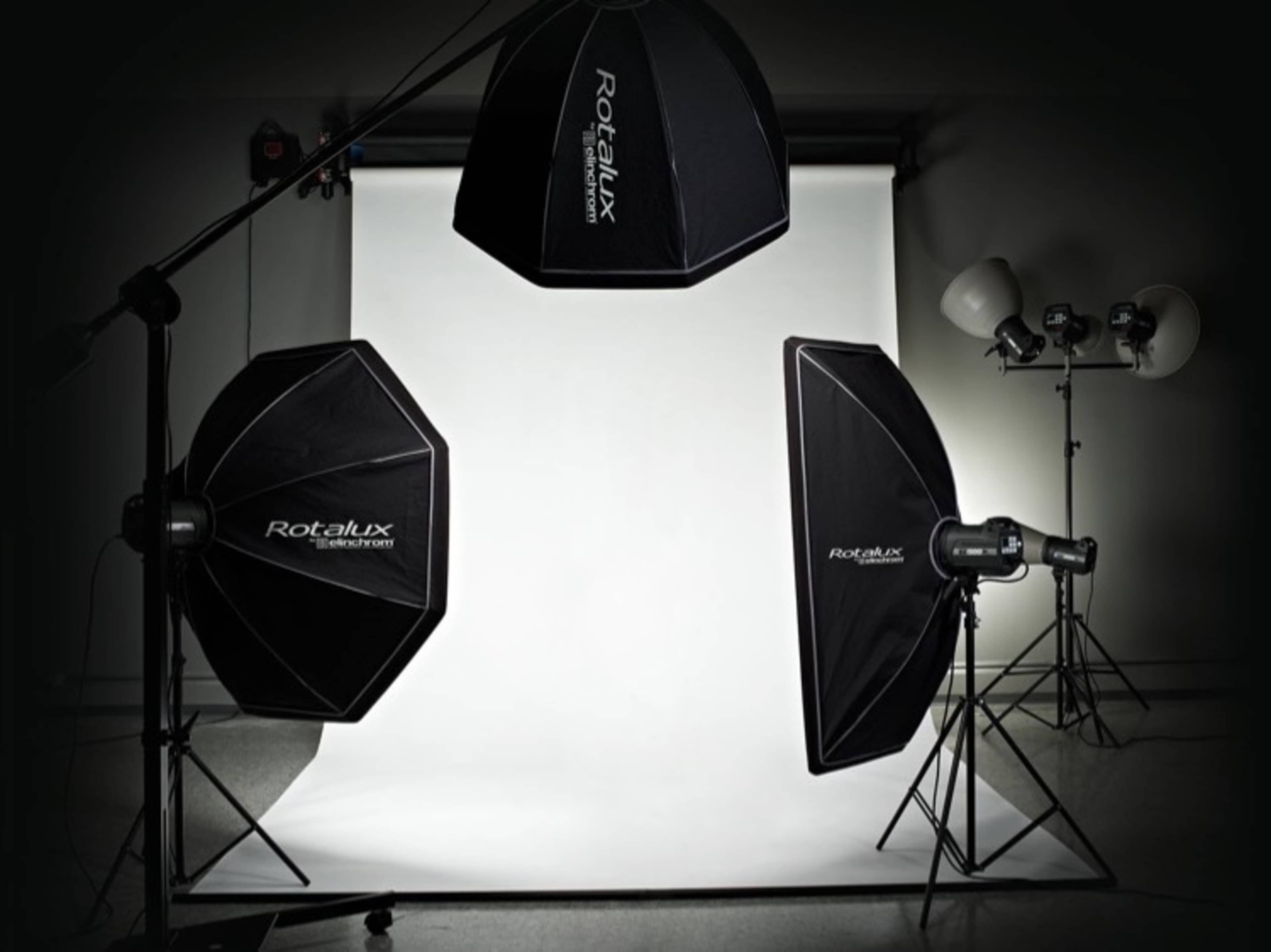 Elinchrom ELC 1000 strobe head w/ light modifier 