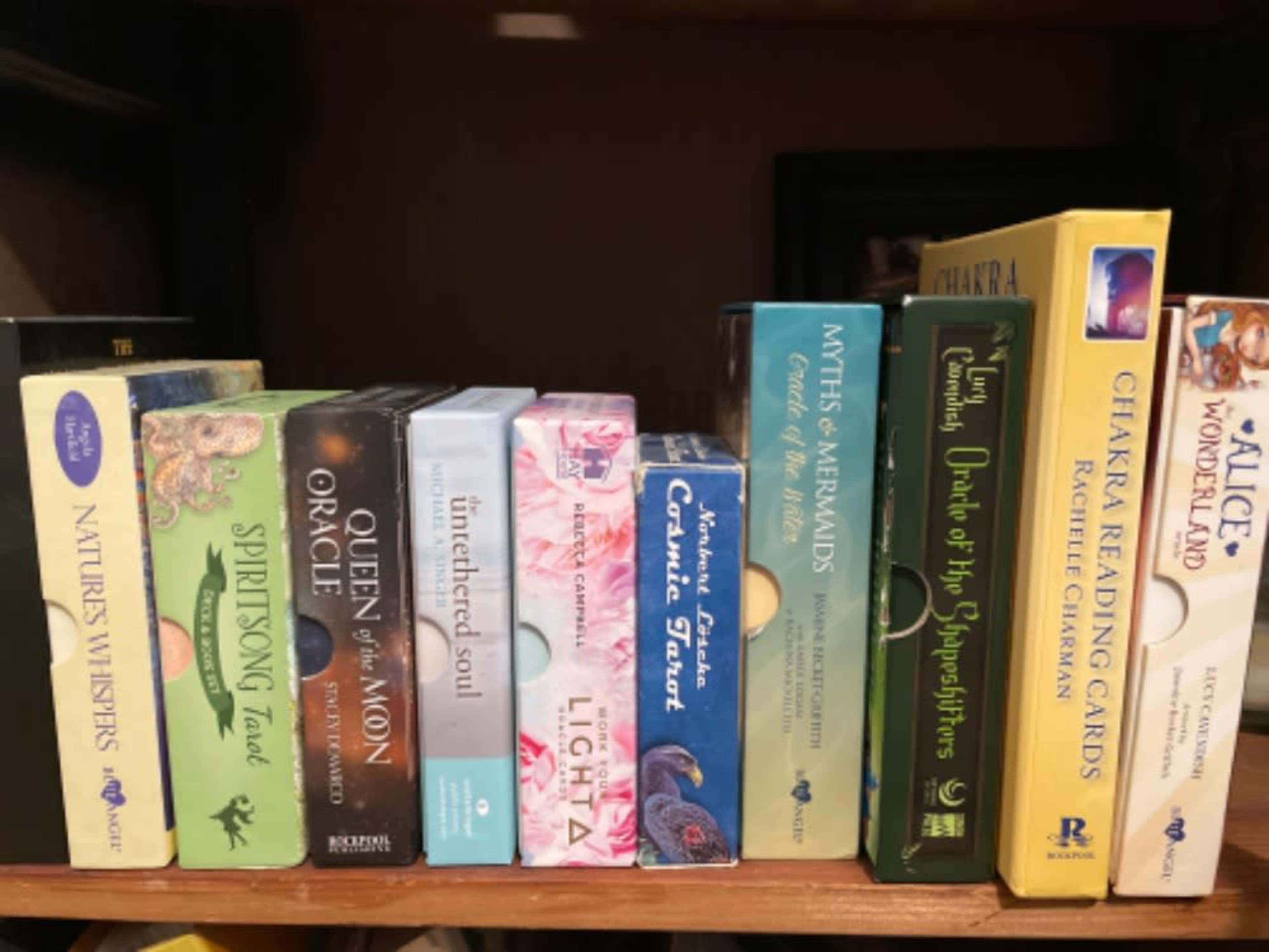 Tarot and Oracle Card Psychic Readings