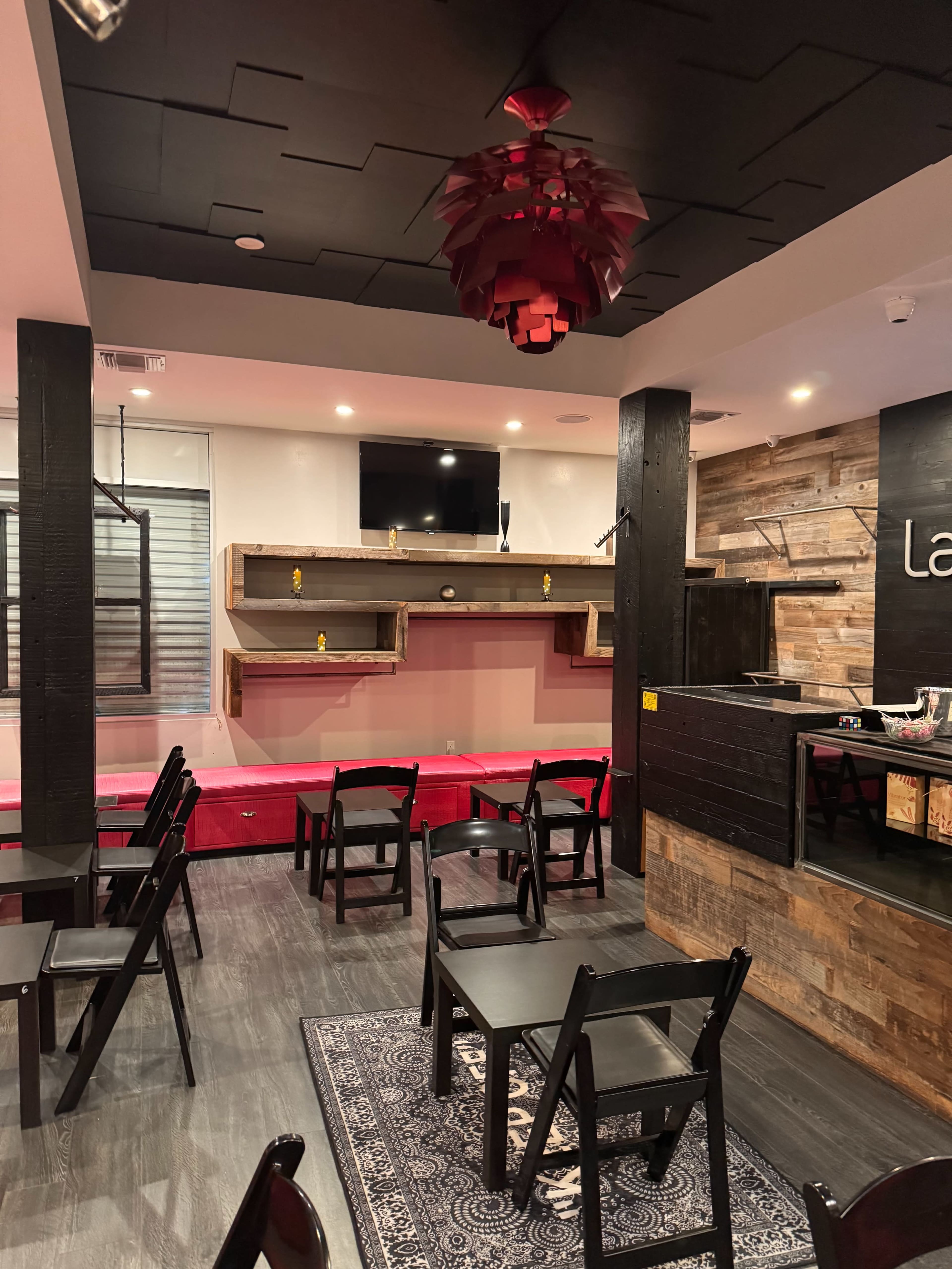 Commercial retail space. Very chic upscale space with lots of character. Image in Lawndale, Lawndale, CA