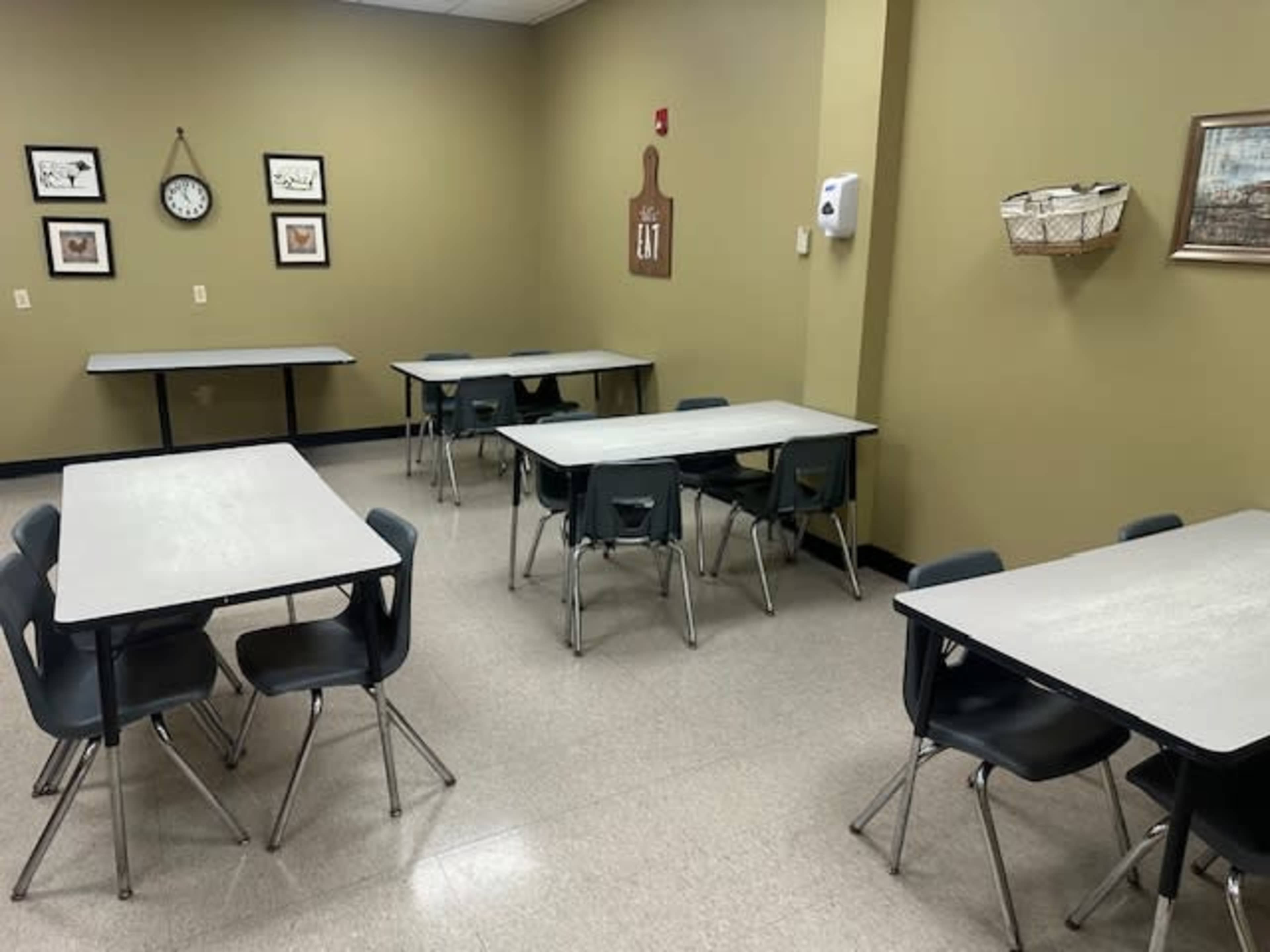 Real Doctor’s Office Set with Exam Rooms & ReceptionE Image in Nashville, Nashville, TN