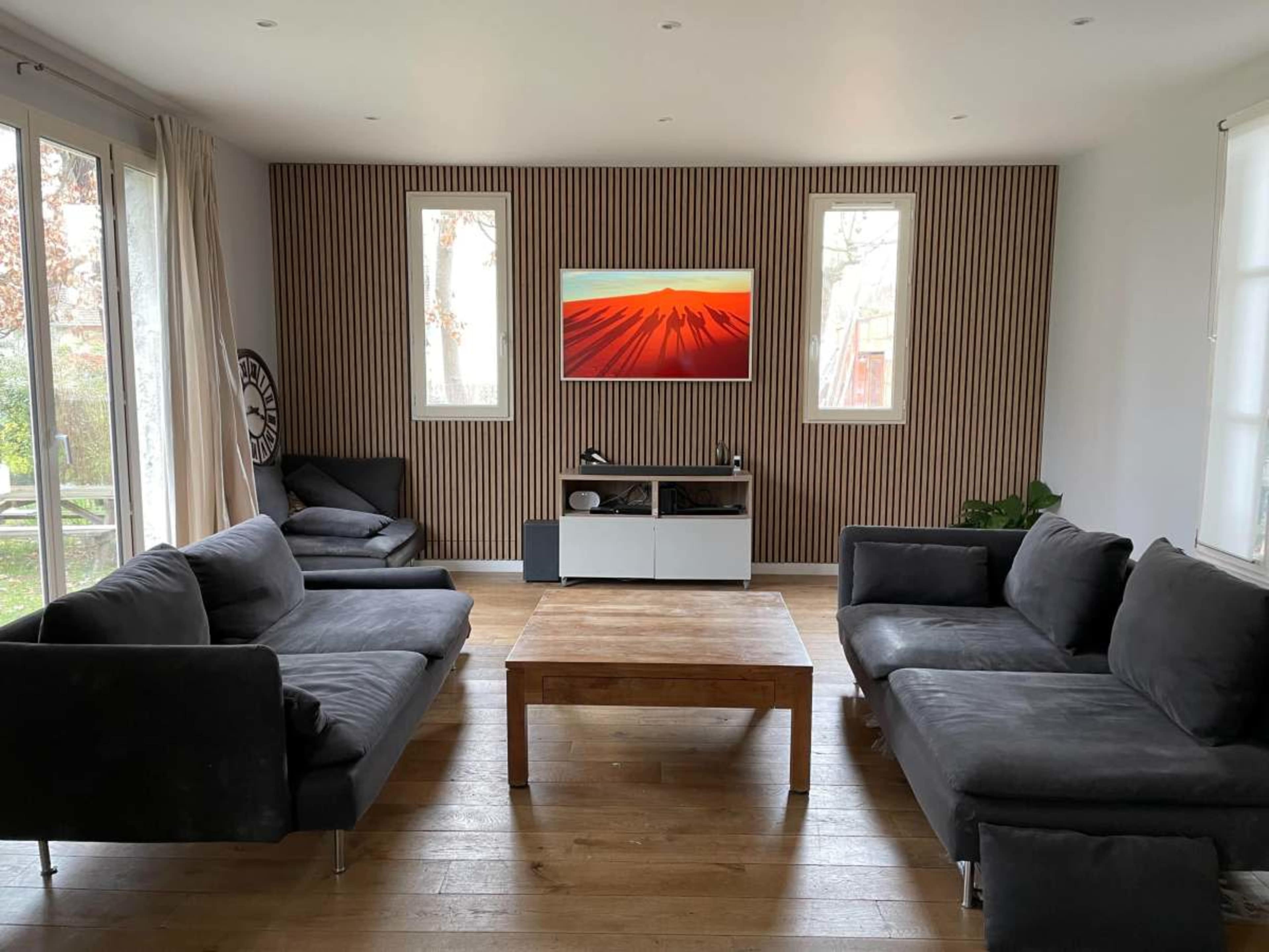 Maison de maître avec grand jardin au Vésinet Image in , LE VESINET