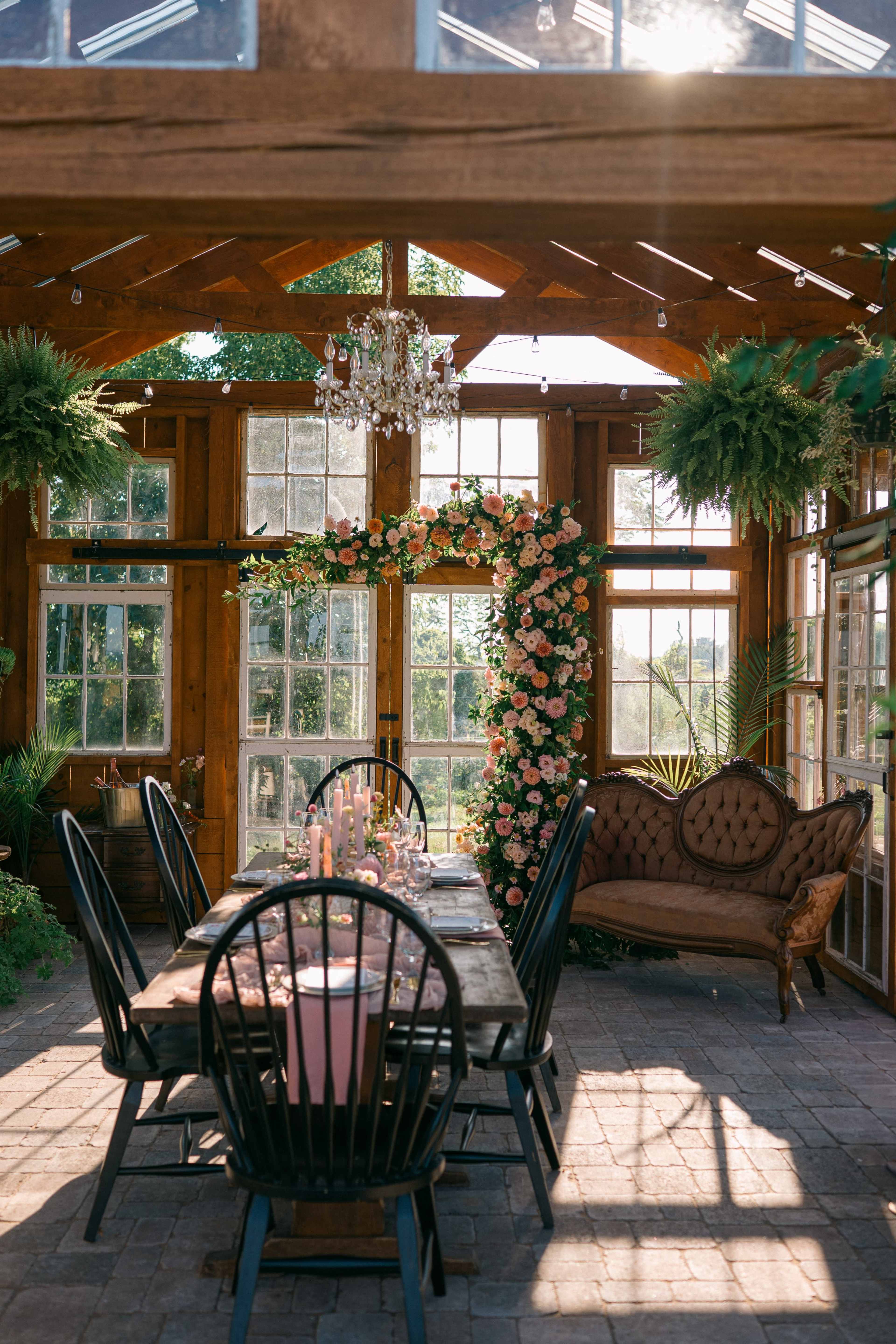 Flower Farm Glasshouse with Valley Views Image in Mohawk, Fonda, NY