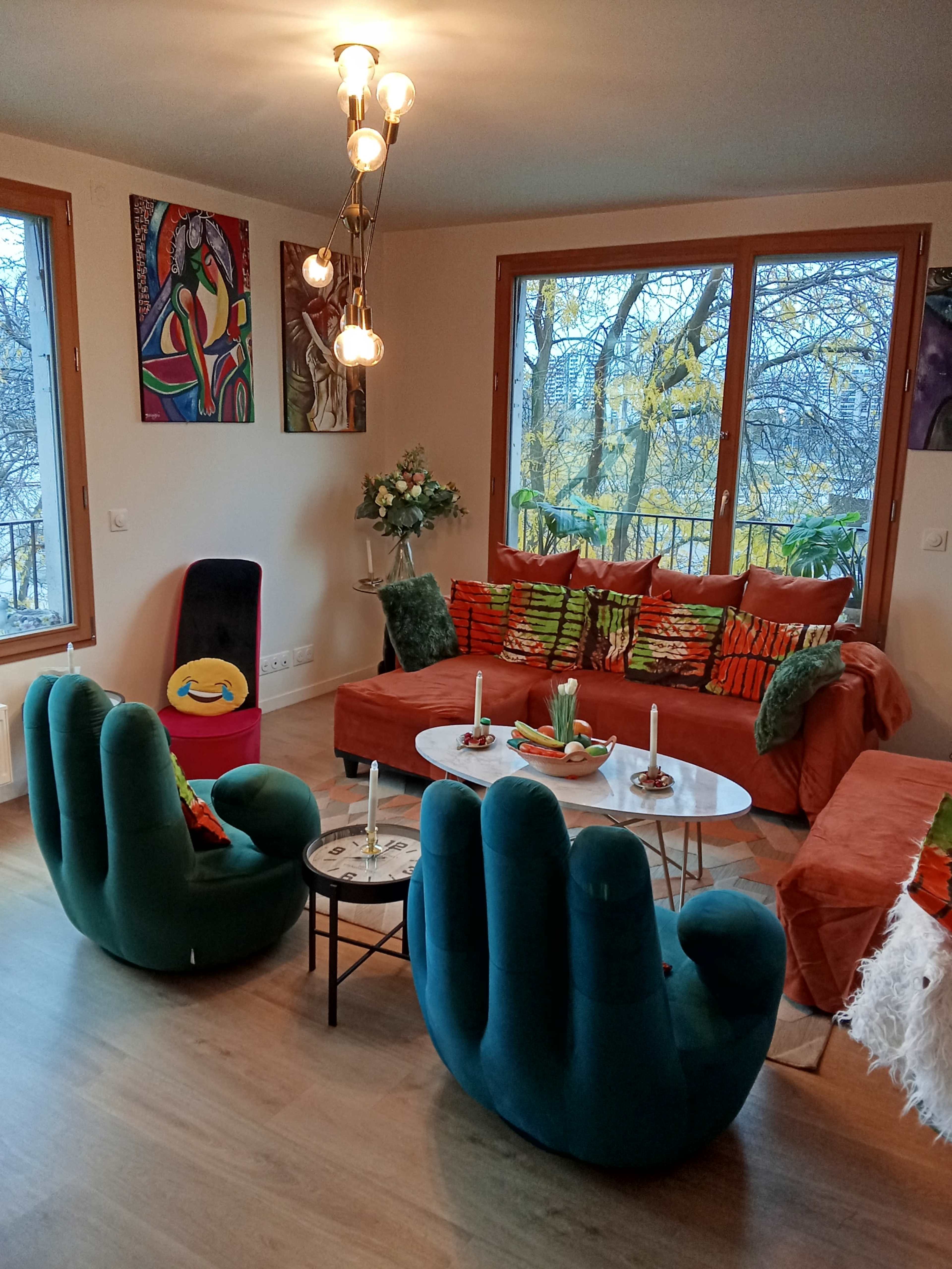 Loft avec jardin d'intérieur idéal pour vos projets artistiques ou productions Image in Porte de la Chapelle, PARIS