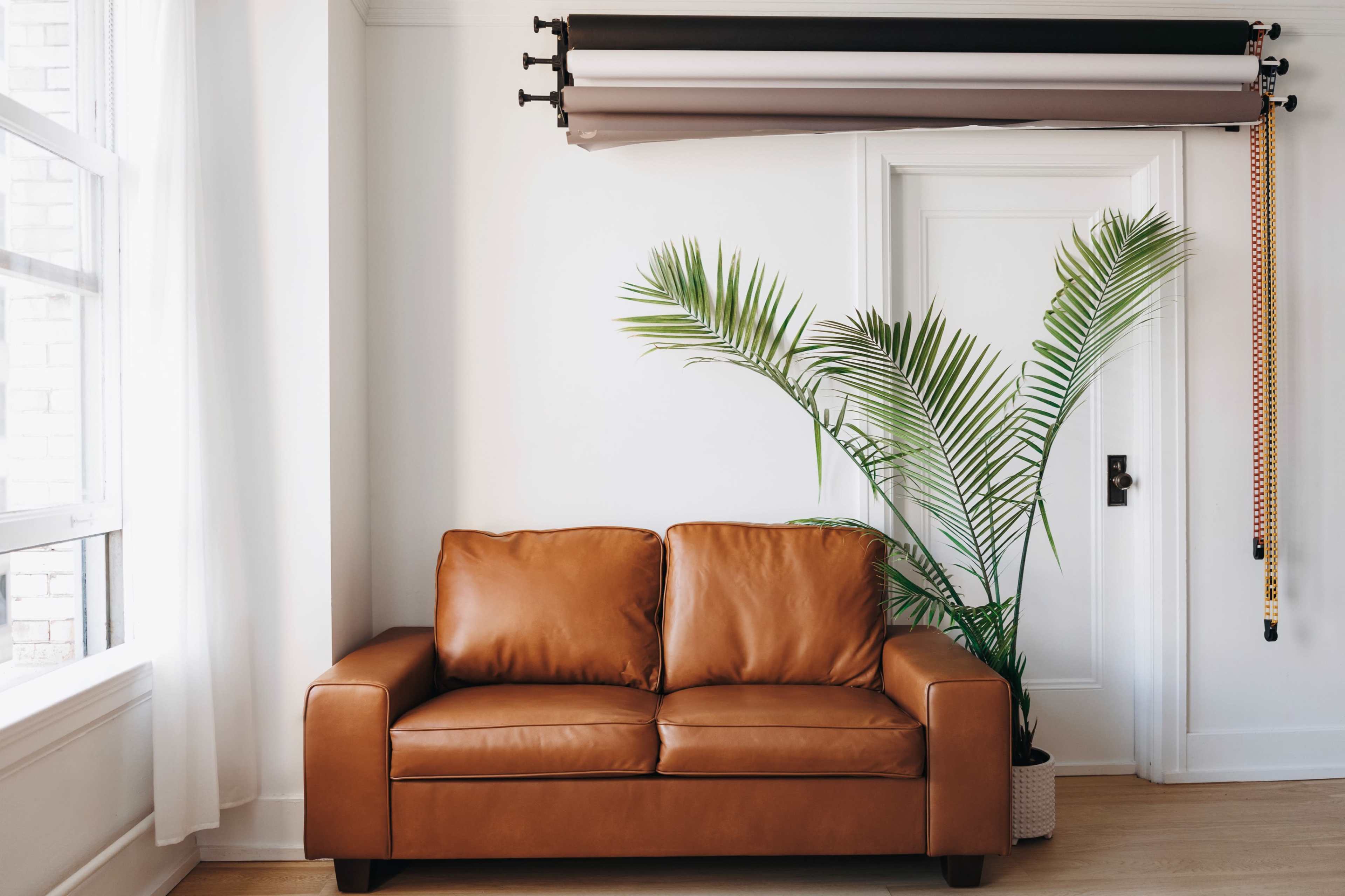 Simple and bright photography studio in Downtown Vancouver Image in Central Vancouver, Vancouver, BC