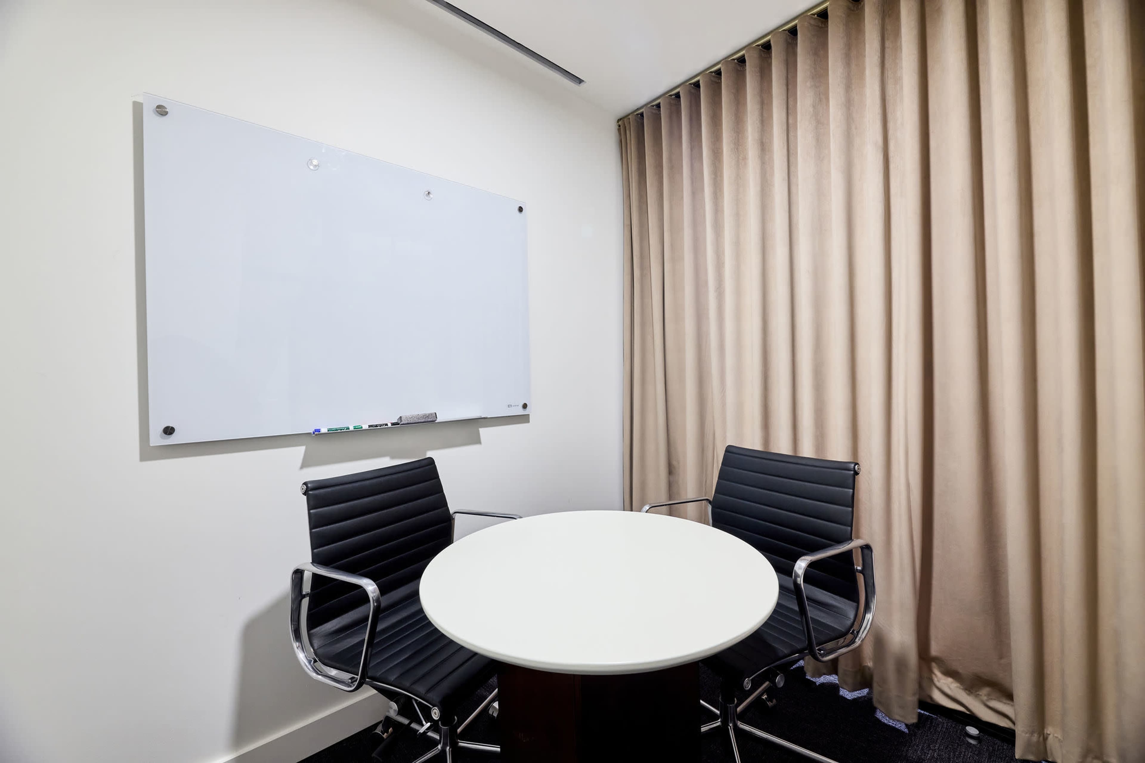 Break Out Room Image in Yonge-Bay Corridor, Toronto, ON