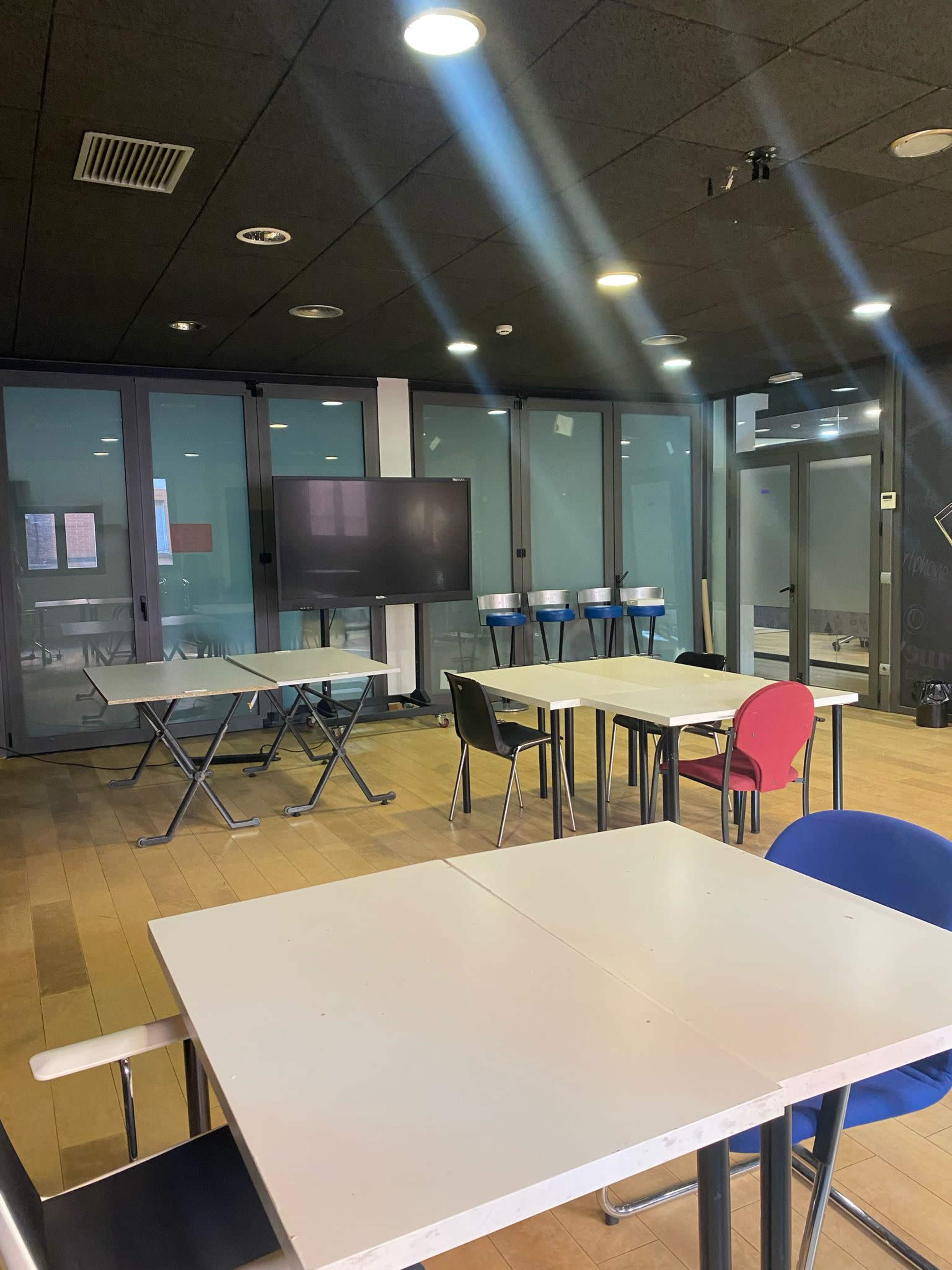 Sala de Formación Imagen en Cdad. Jardín, Madrid, M