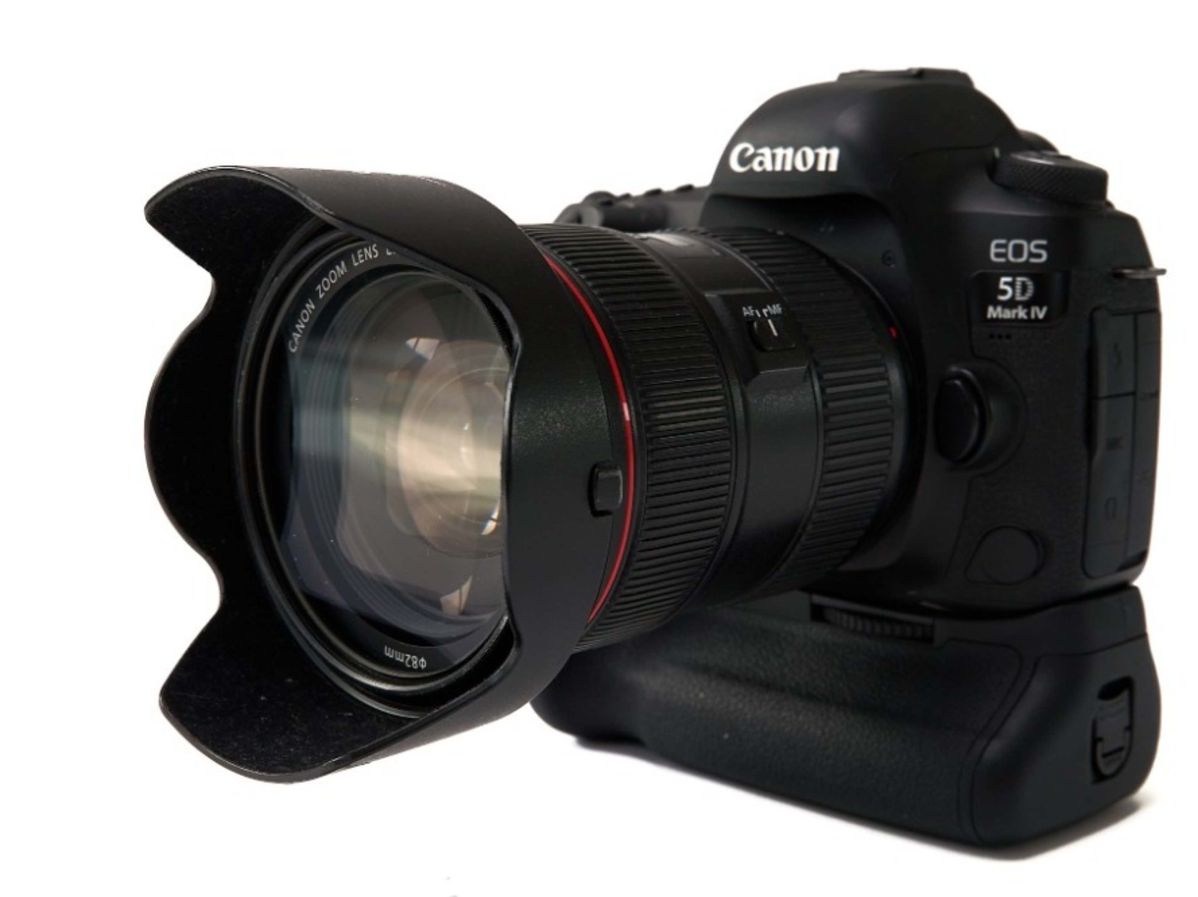 16) Canon 5D mk IV Camera + f2.8 24-70mm + Grip