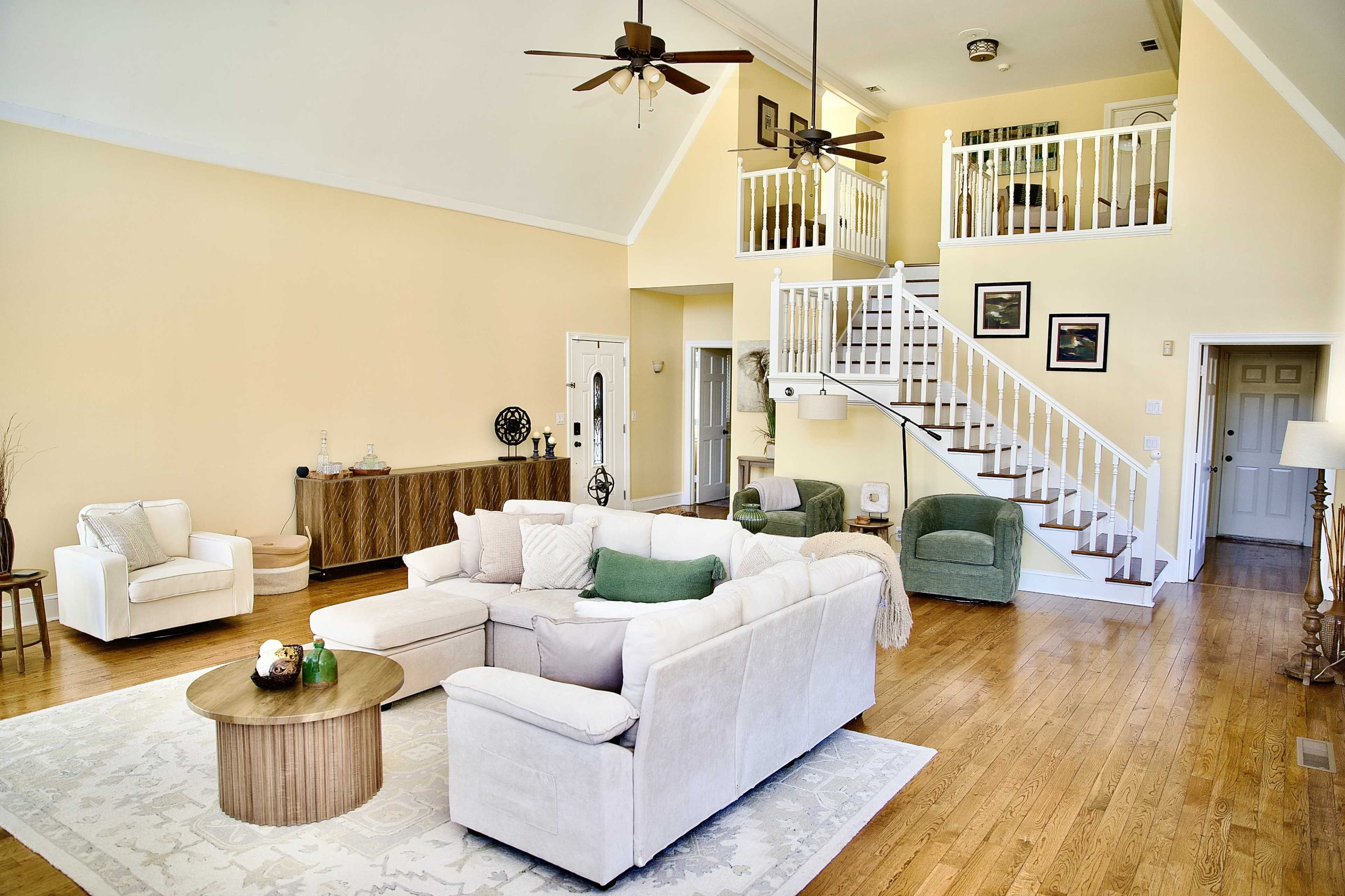 Luxury Lakeside Oasis featuring the Great Room Image in , Lithonia, GA