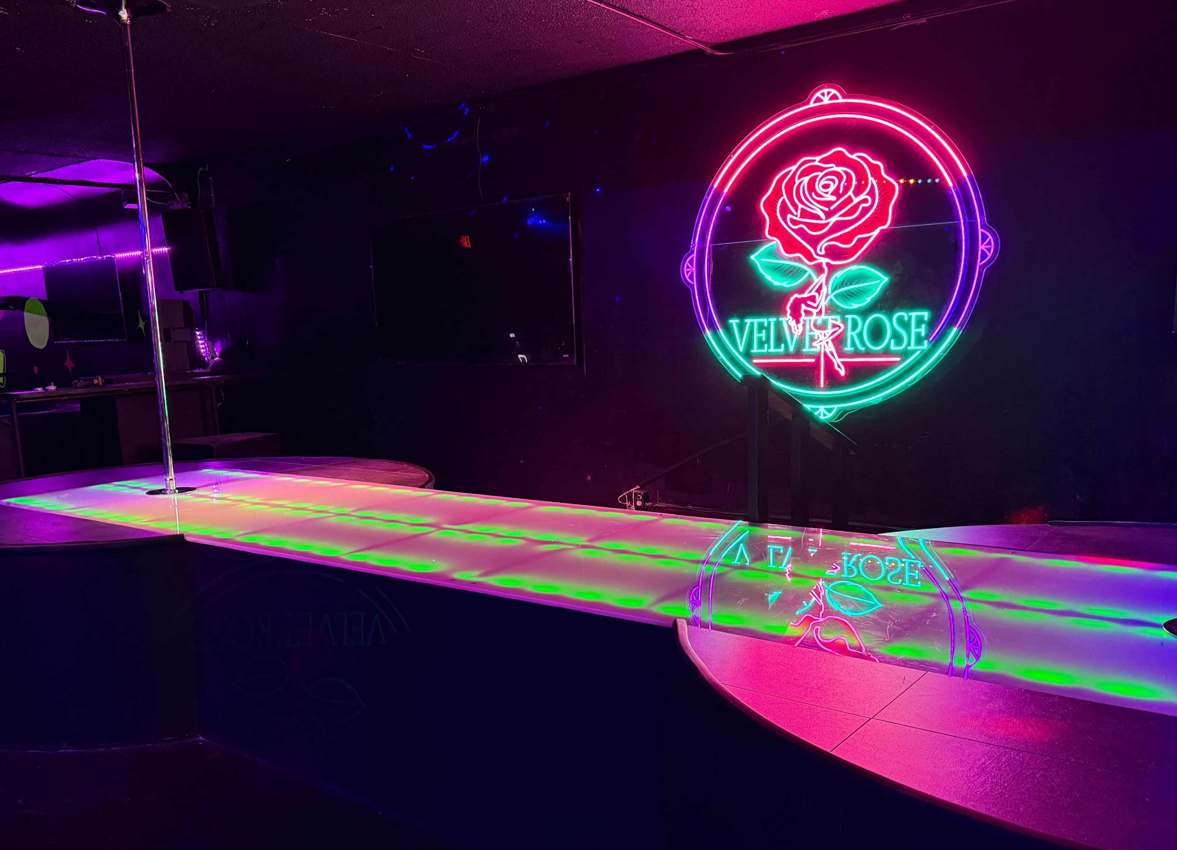 Neon Graffiti Night Club Image in Eastex-Jensen Area, Houston, TX