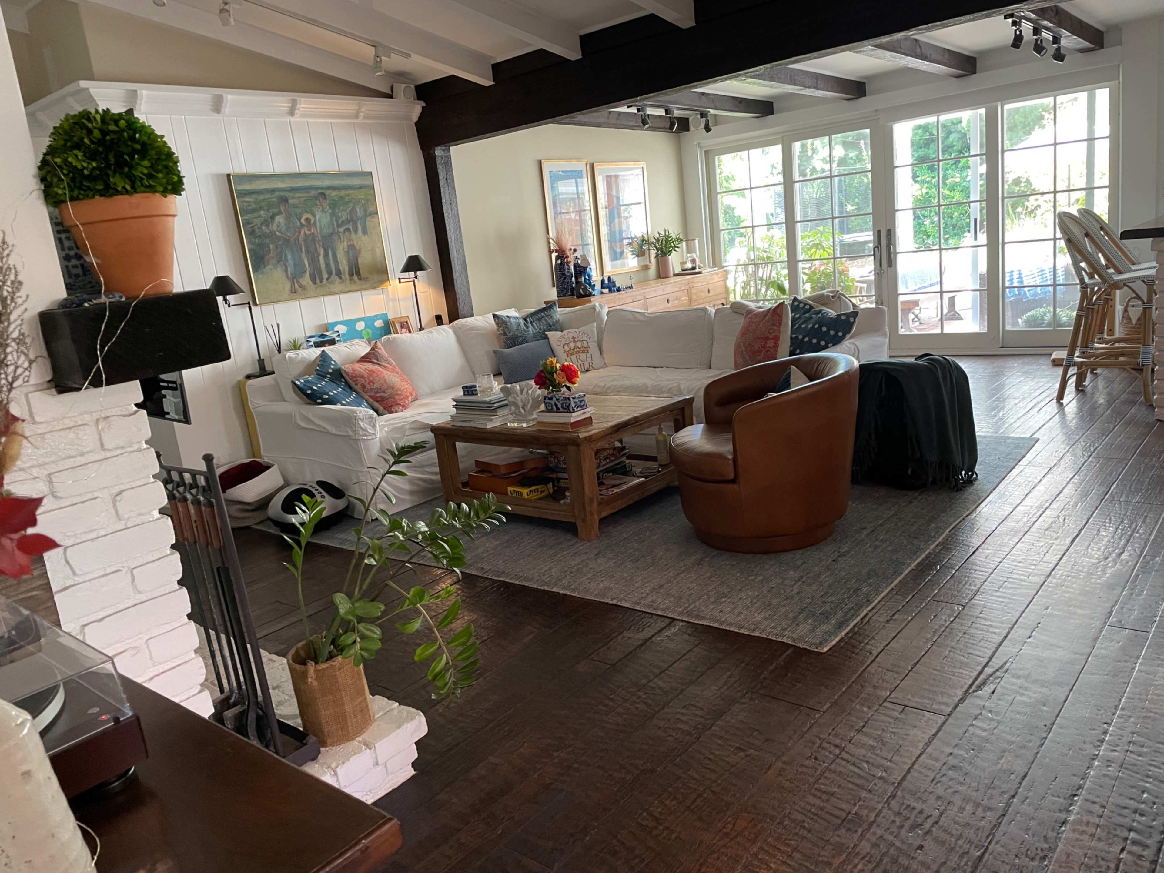 Classic American California Valley Ranch Image in Studio City, Studio City, CA