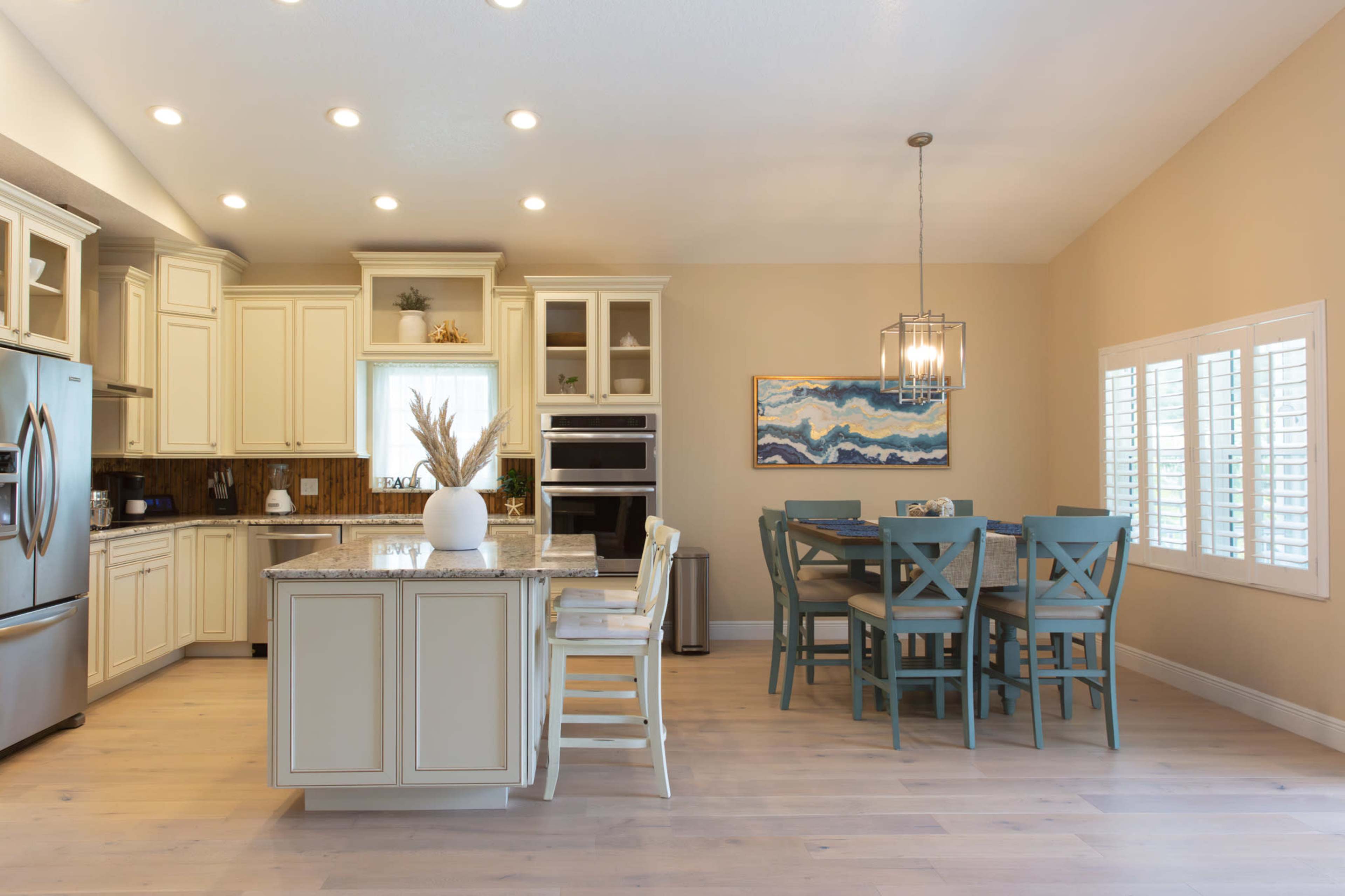 Bright, coastal modern design 4 Bedroom Home near Clearwater and Dunedin Image in Ozona, Palm Harbor, FL