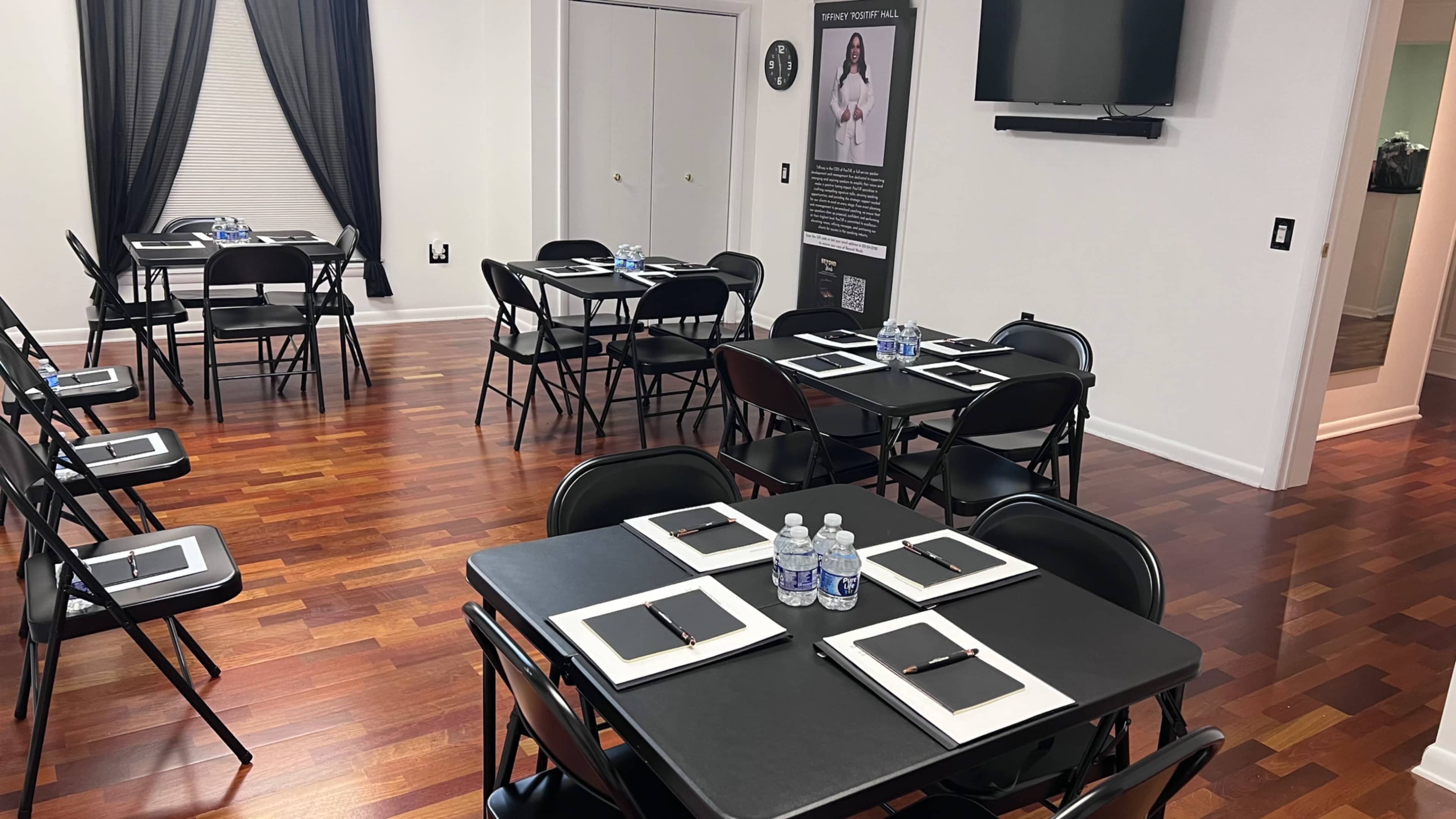 Urban Suburban Natural Light Garden View Image in Penbrook, Penbrook, PA