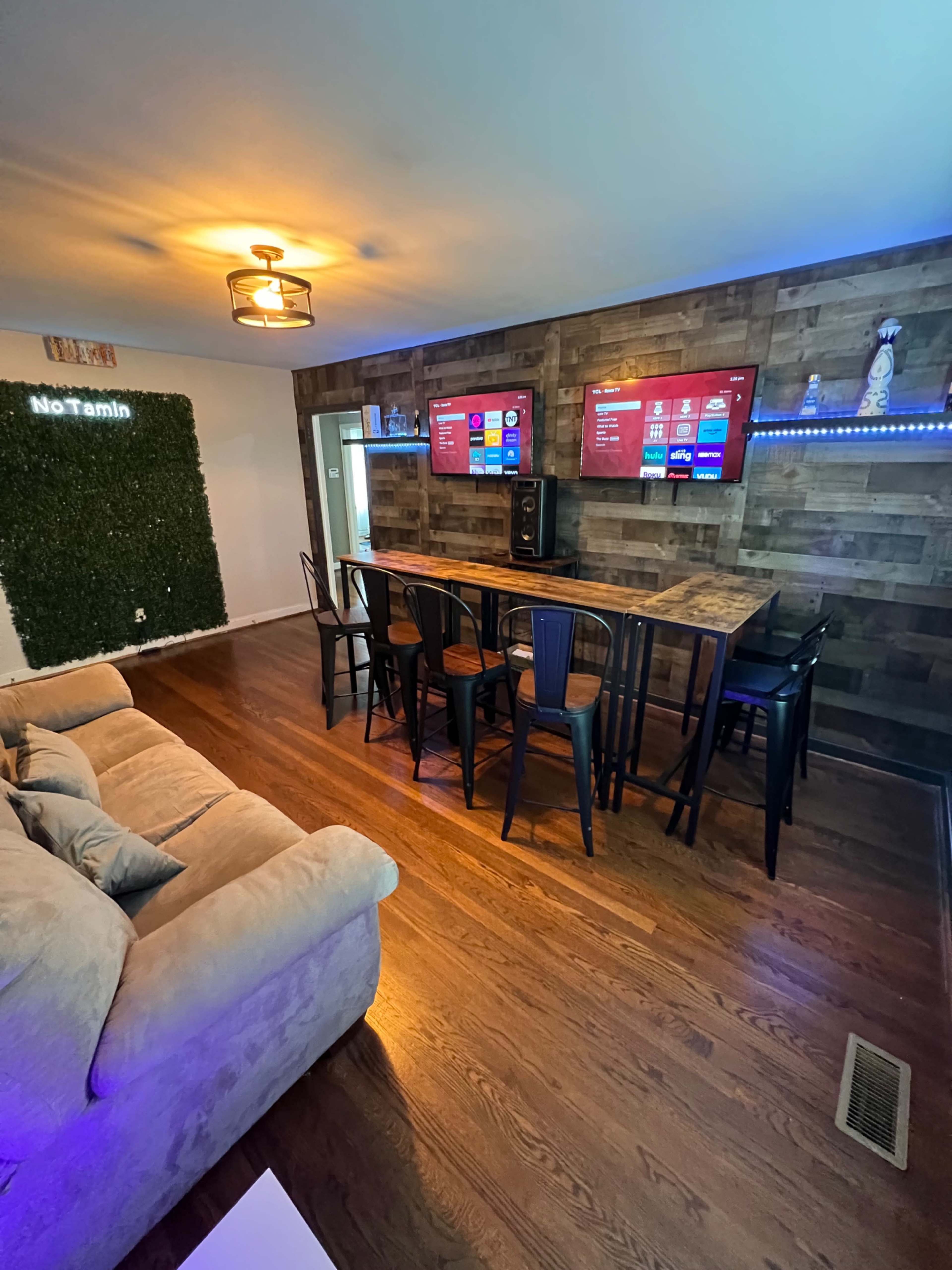 Private Recording Studio Image in Hills Park, Atlanta, GA